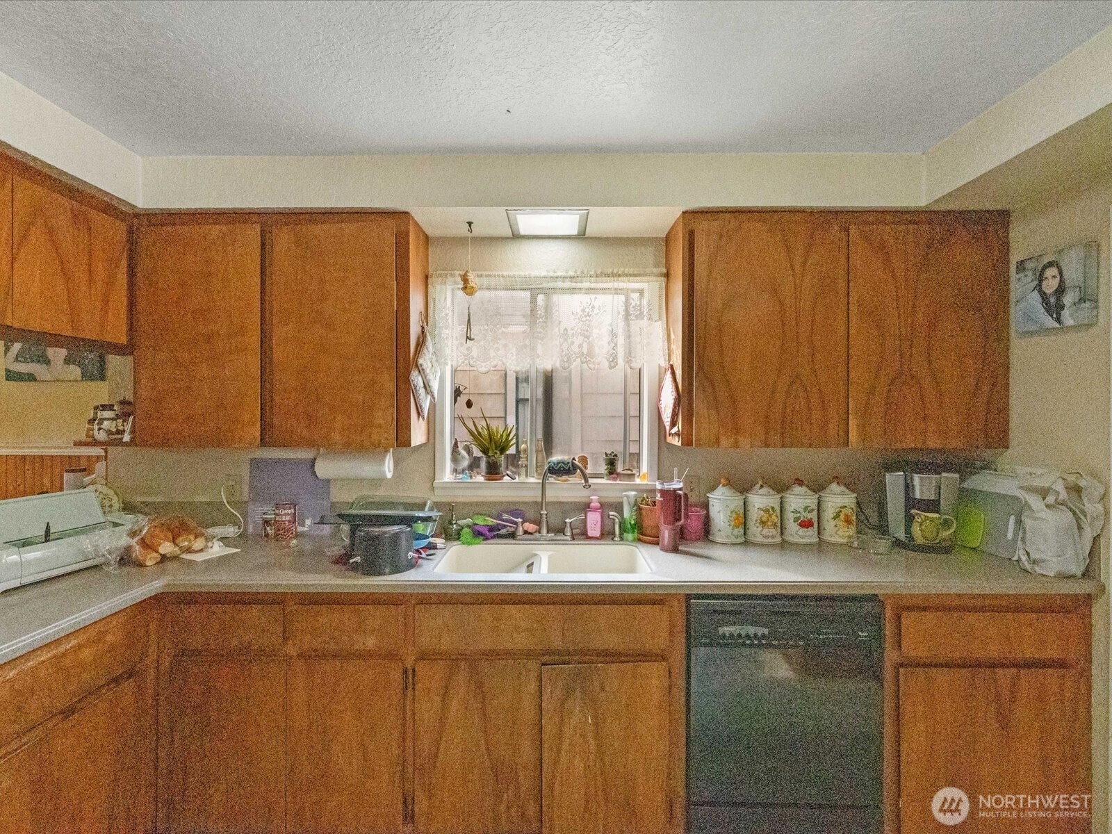 2407 Everett Avenue Property Photo 15