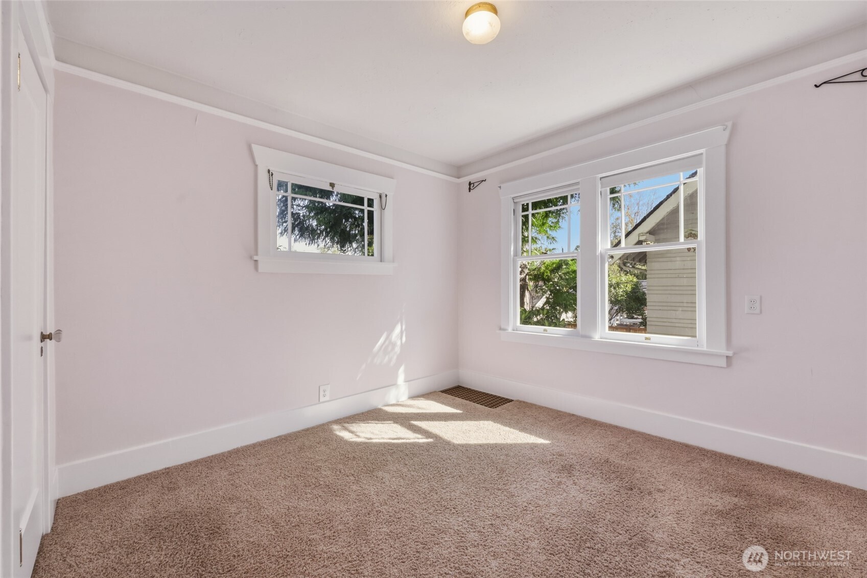 3215 N 9th Street Property Photo 12