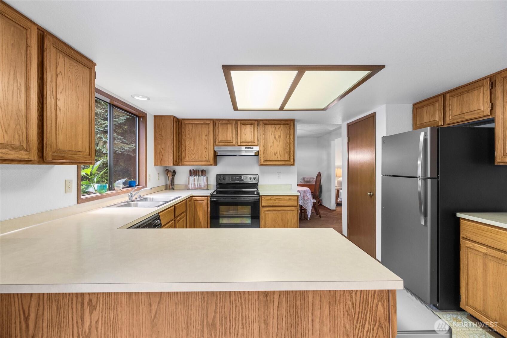 121 N 39th Place Property Photo 10