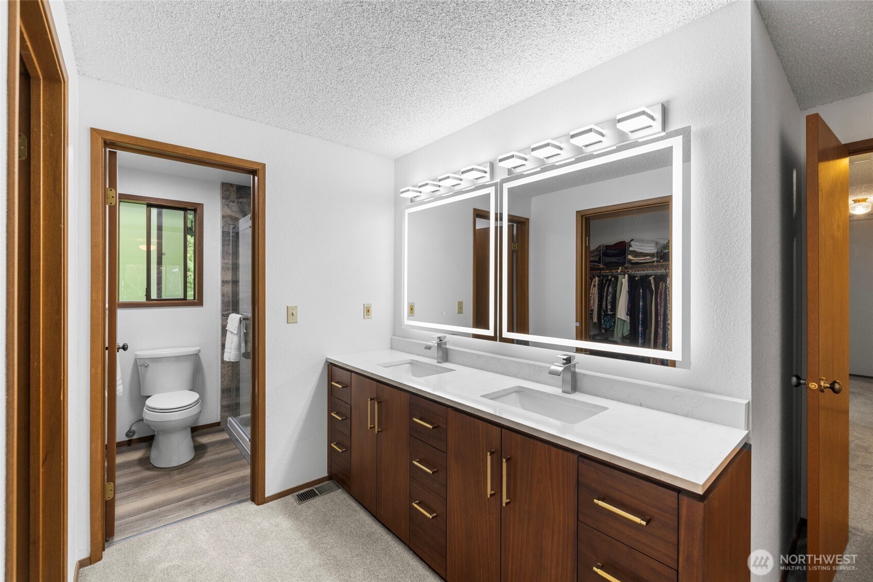 121 N 39th Place Property Photo 24