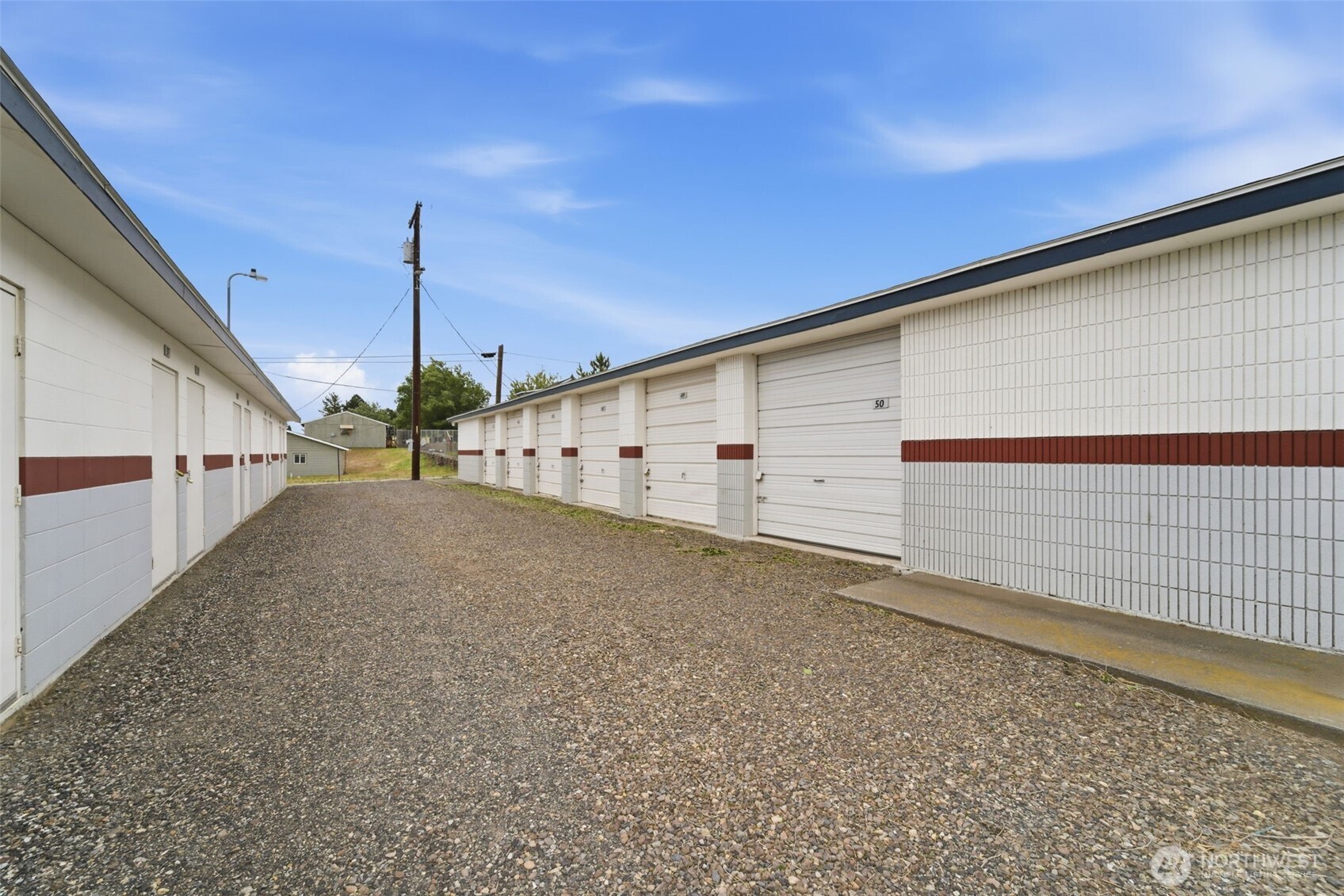 5885 W Van Giesen Street Property Photo 11