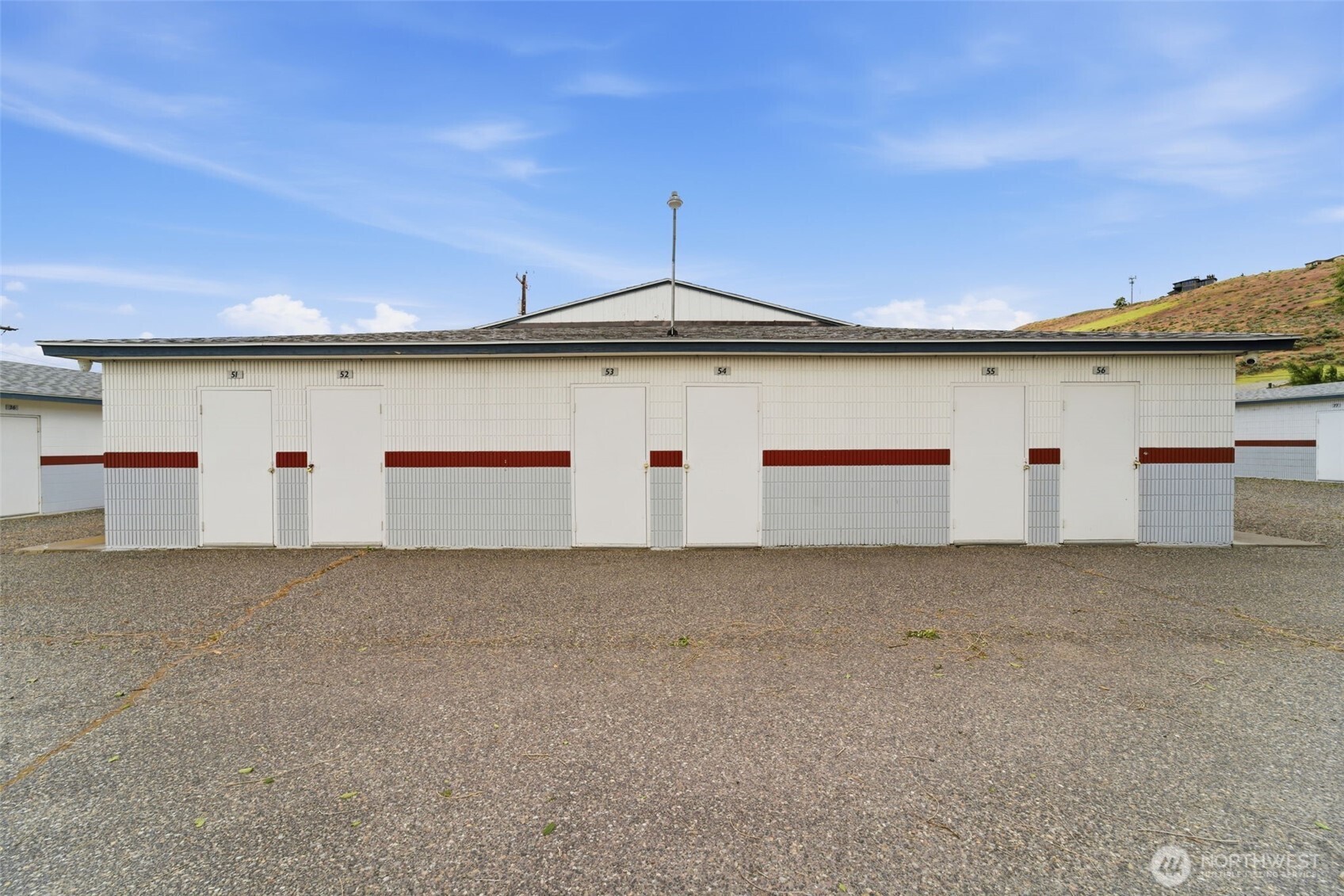 5885 W Van Giesen Street Property Photo 23
