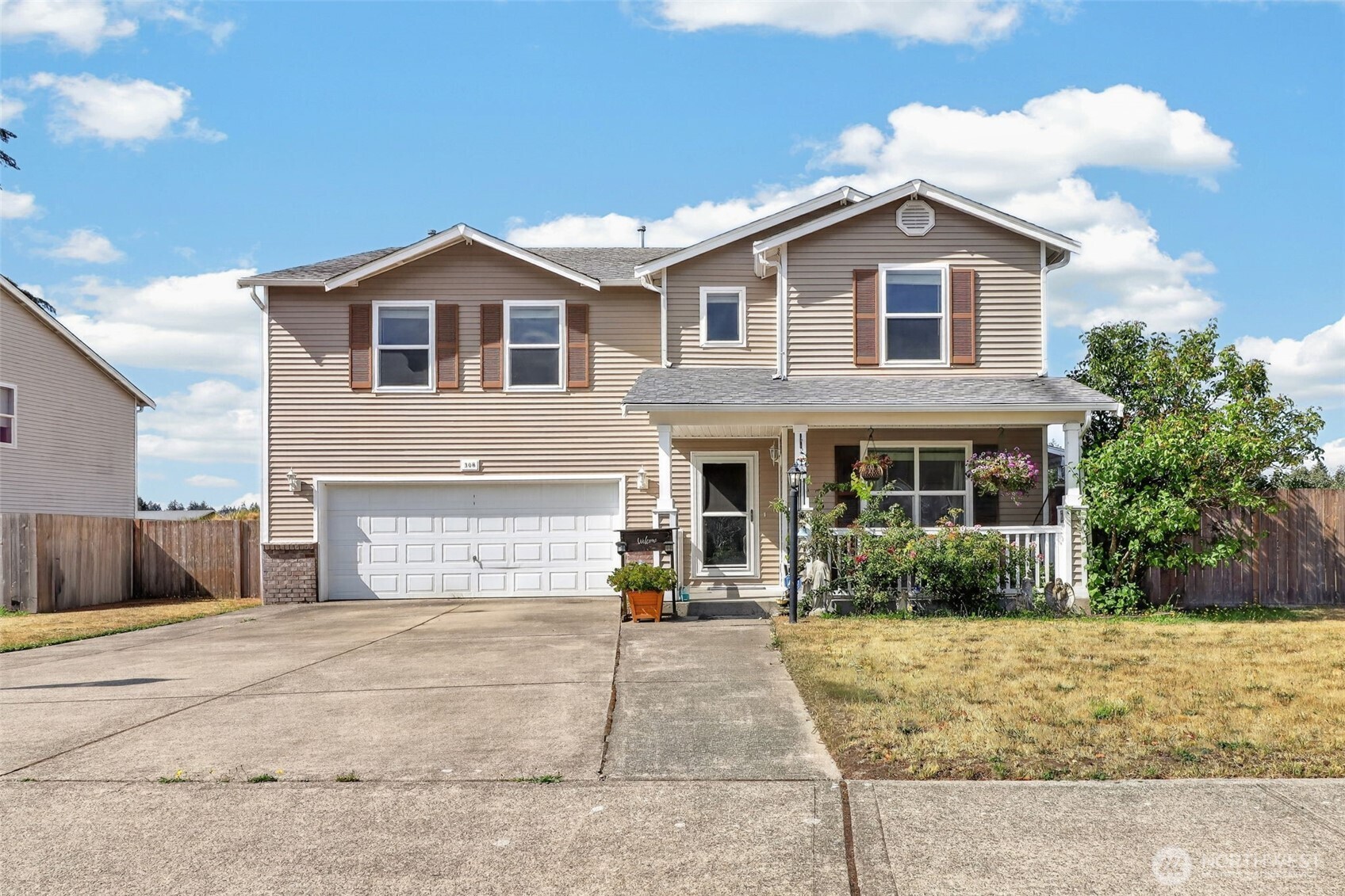 308 Easy Street Property Photo 1
