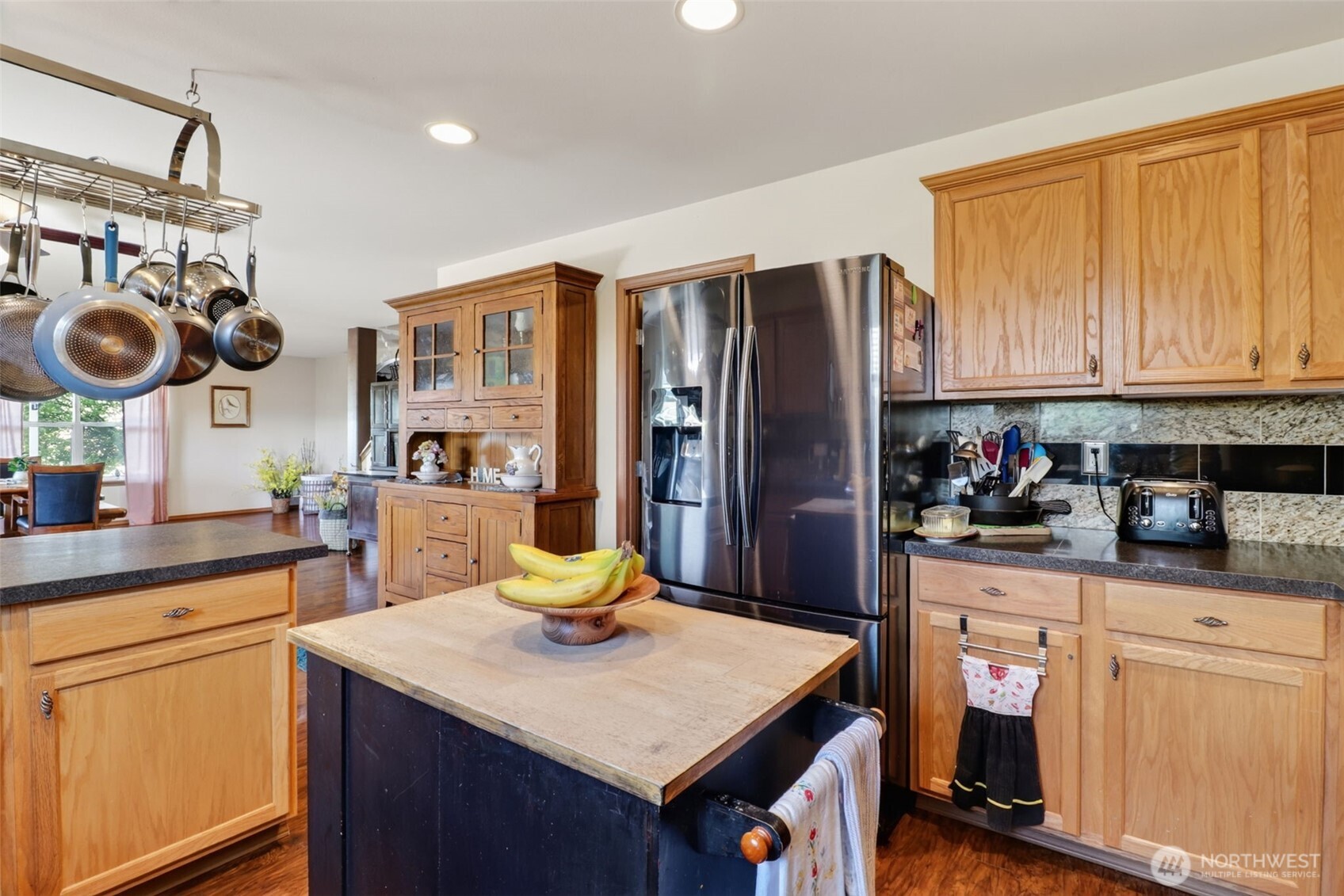 308 Easy Street Property Photo 10