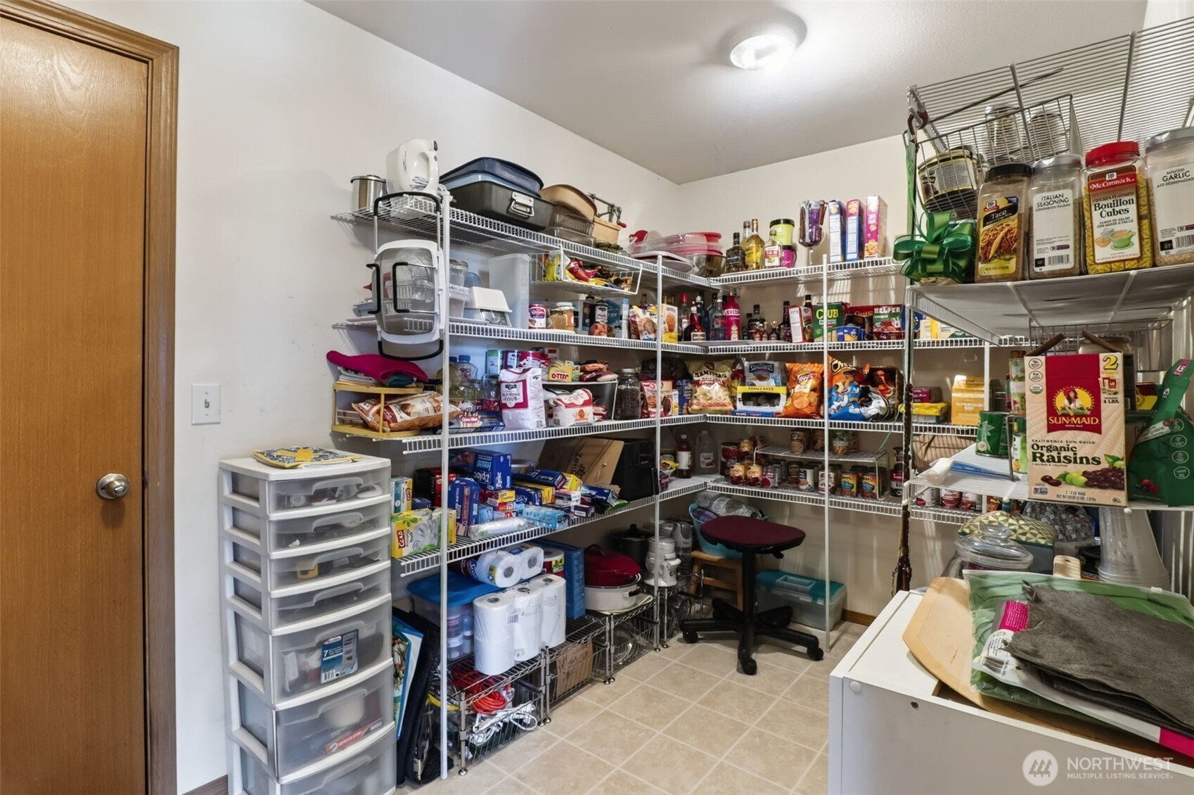 308 Easy Street Property Photo 12