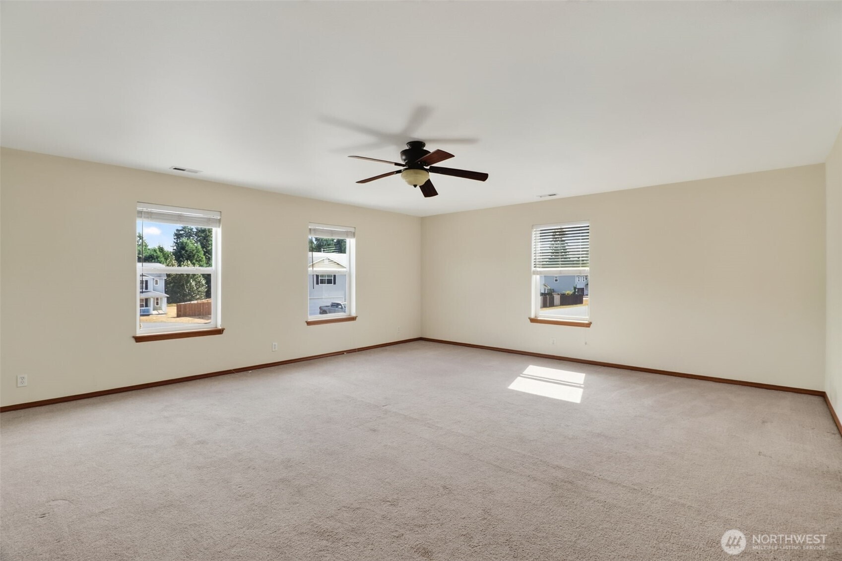 308 Easy Street Property Photo 15