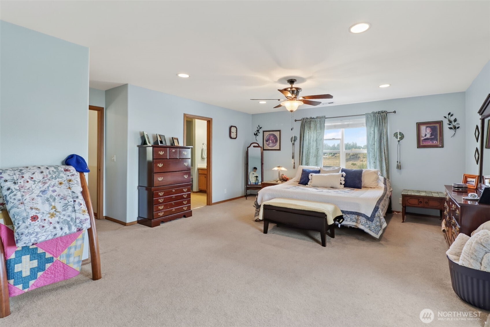 308 Easy Street Property Photo 19
