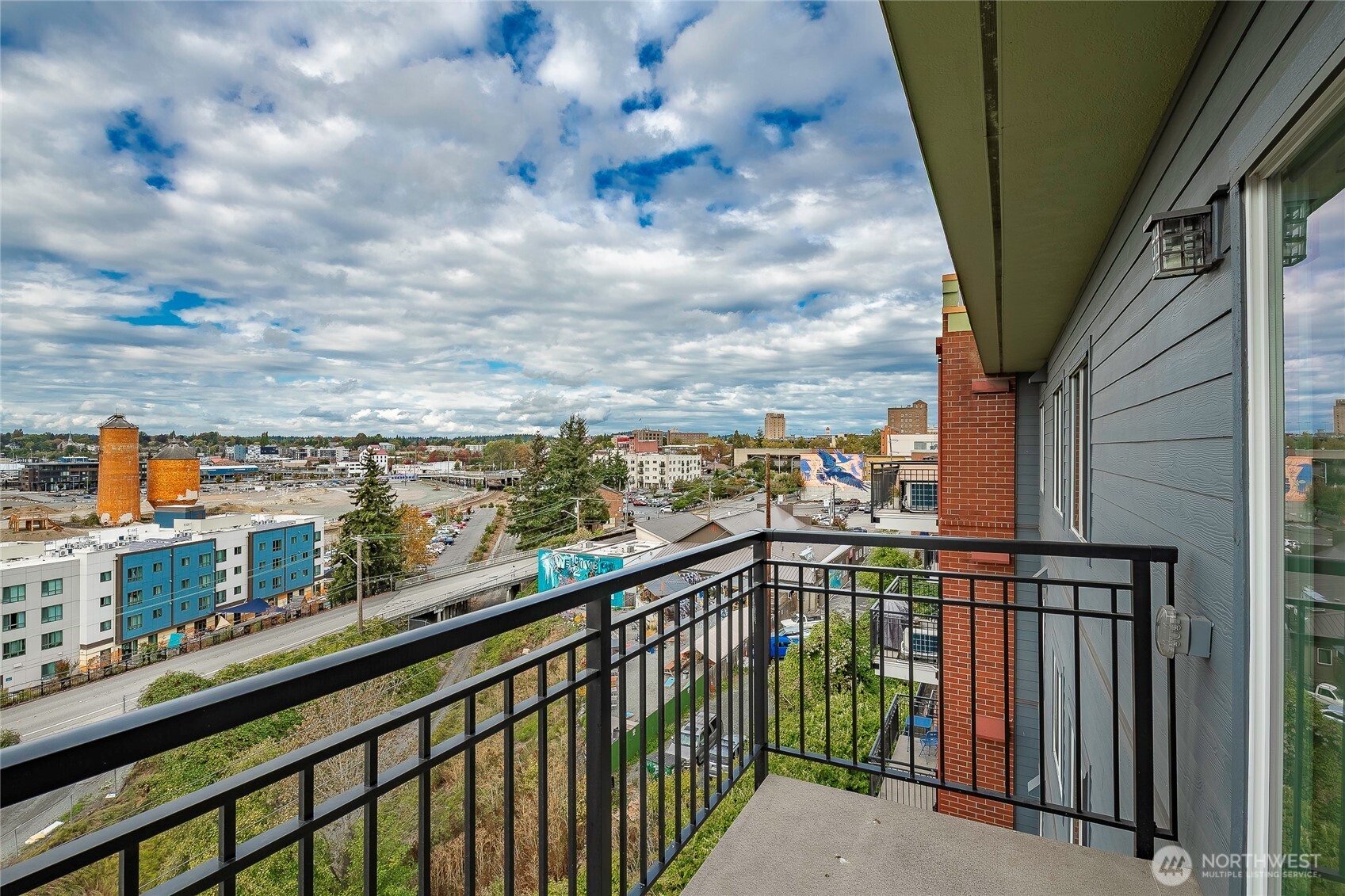 1015 Railroad Avenue 502 Property Photo 16