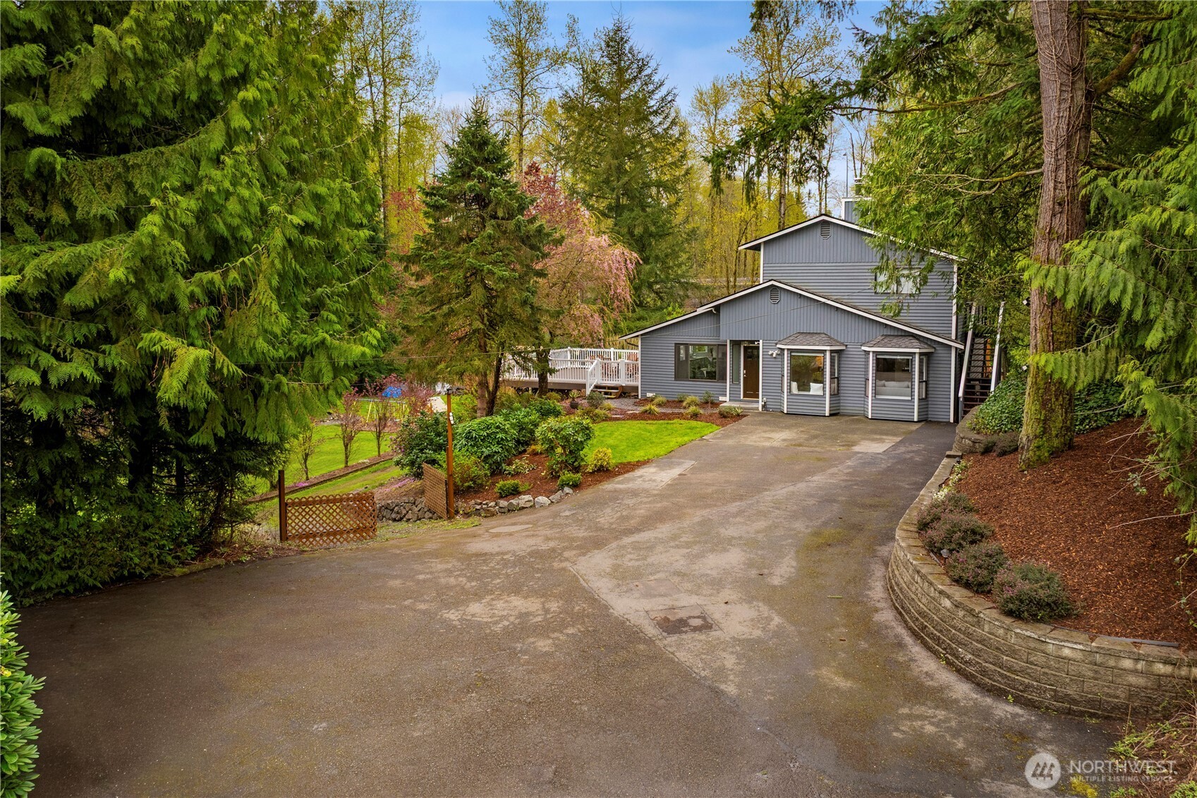 11124 Downes Road Property Photo 4