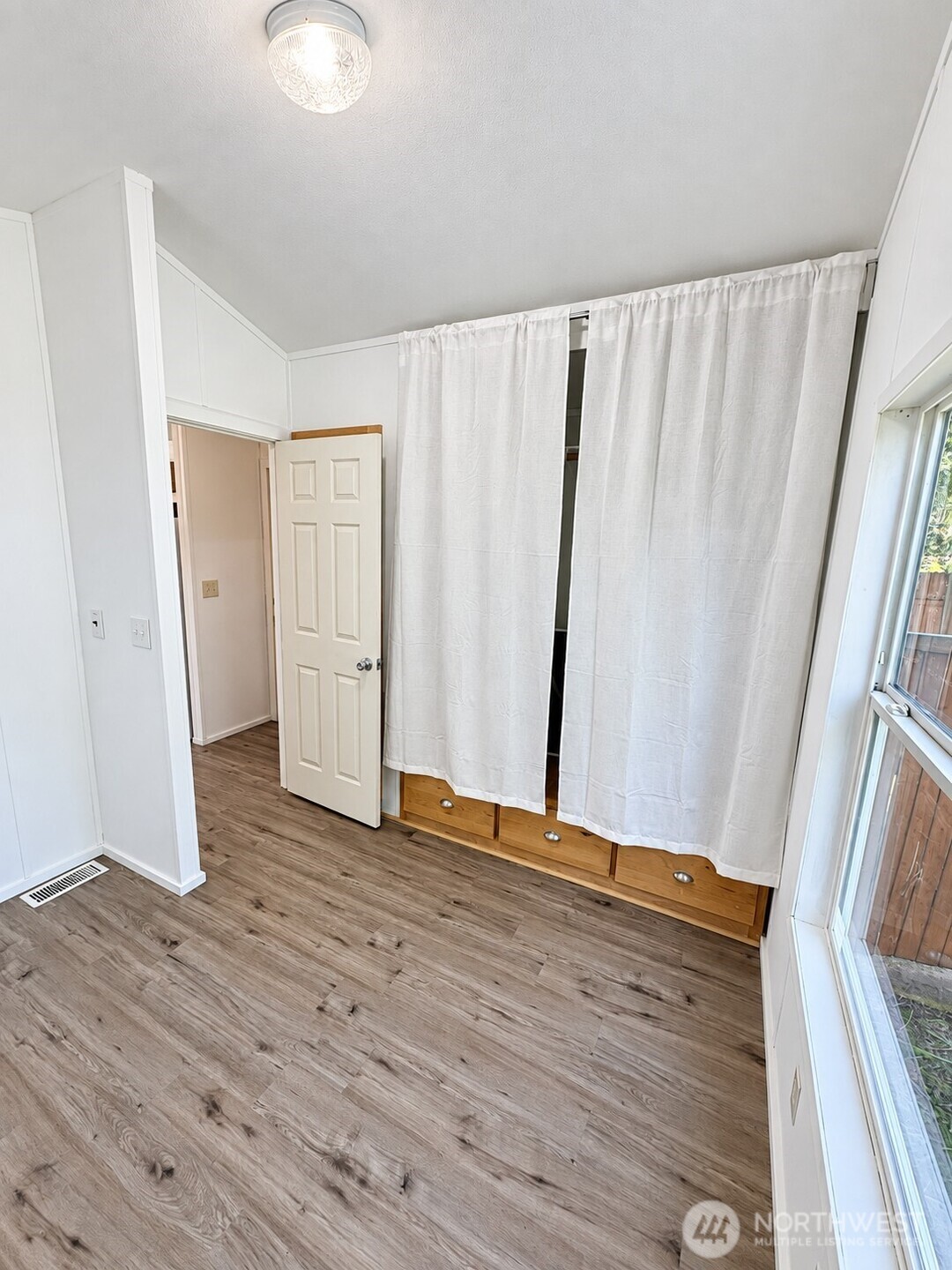 9 Blackler Street Property Photo 11