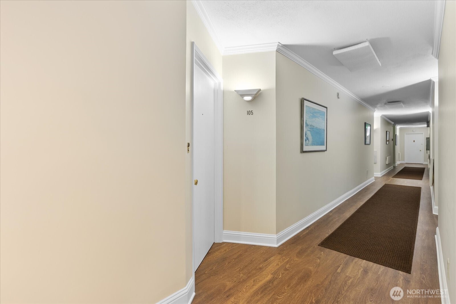 550 Elm Way 105 Property Photo 5