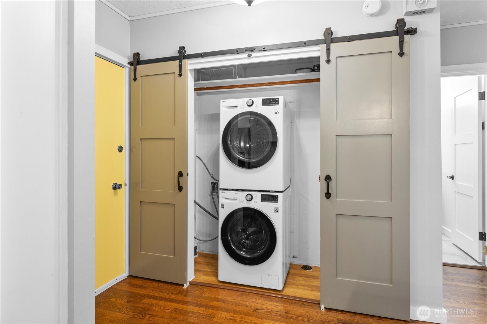 550 Elm Way 105 Property Photo 21