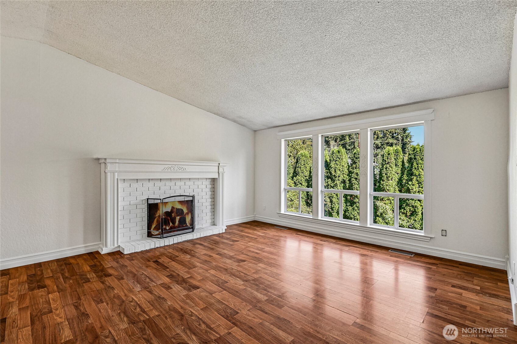13530 Meridian Avenue Property Photo 8