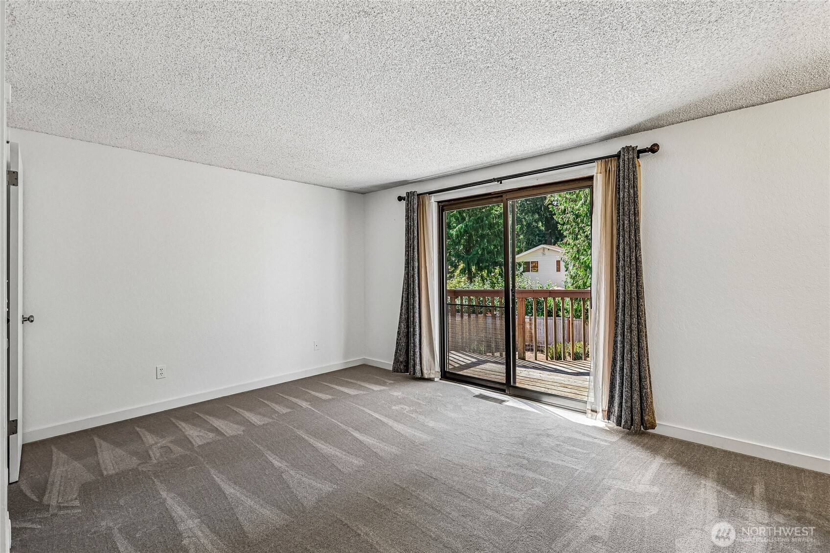13530 Meridian Avenue Property Photo 16