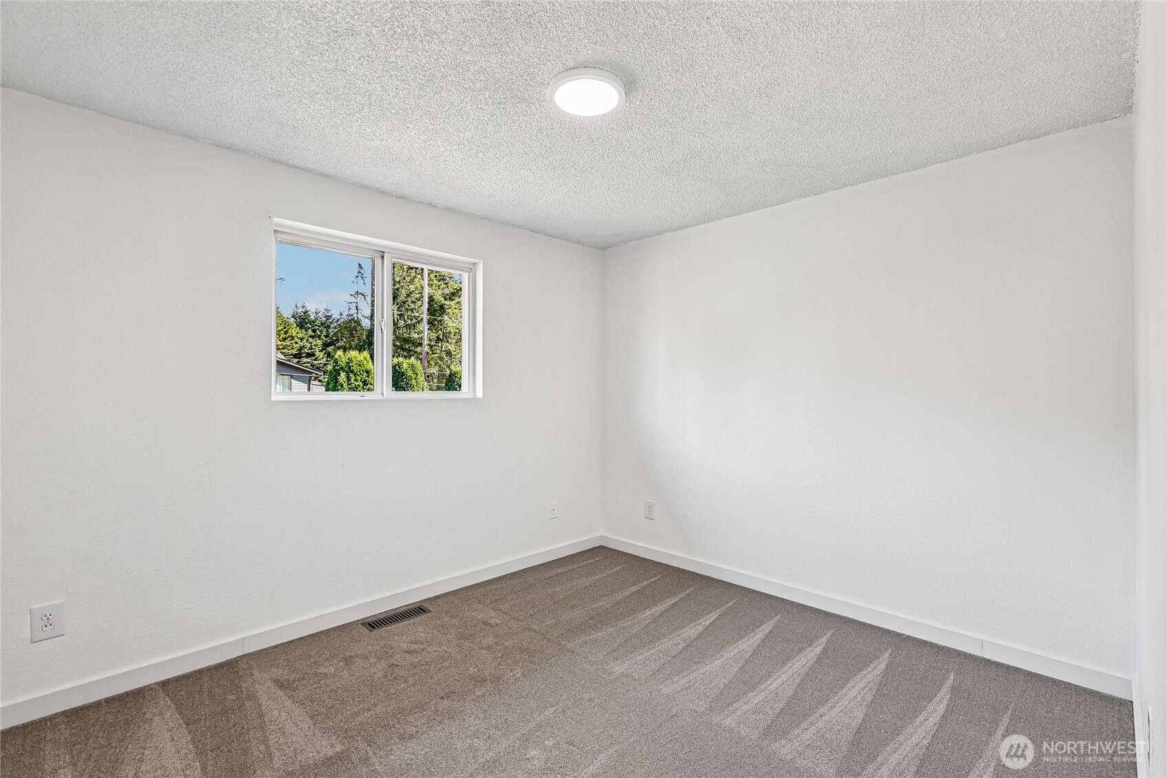 13530 Meridian Avenue Property Photo 21
