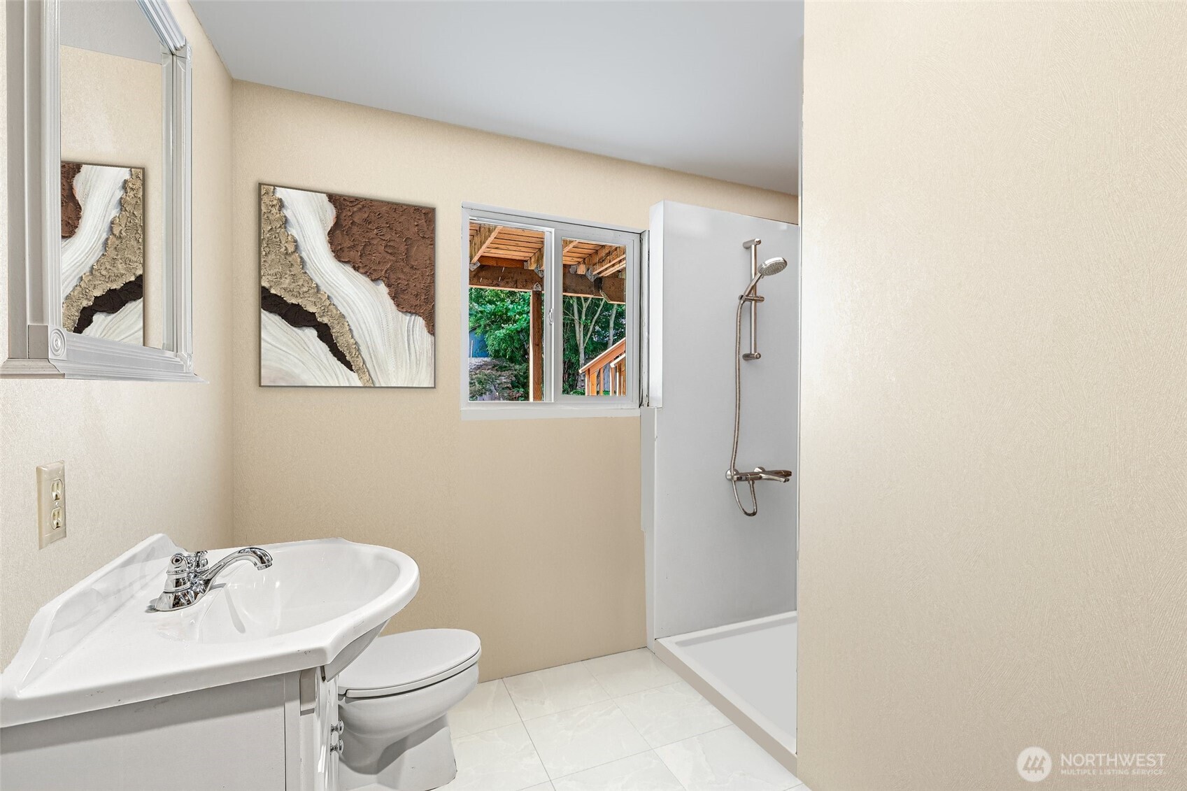 13530 Meridian Avenue Property Photo 28