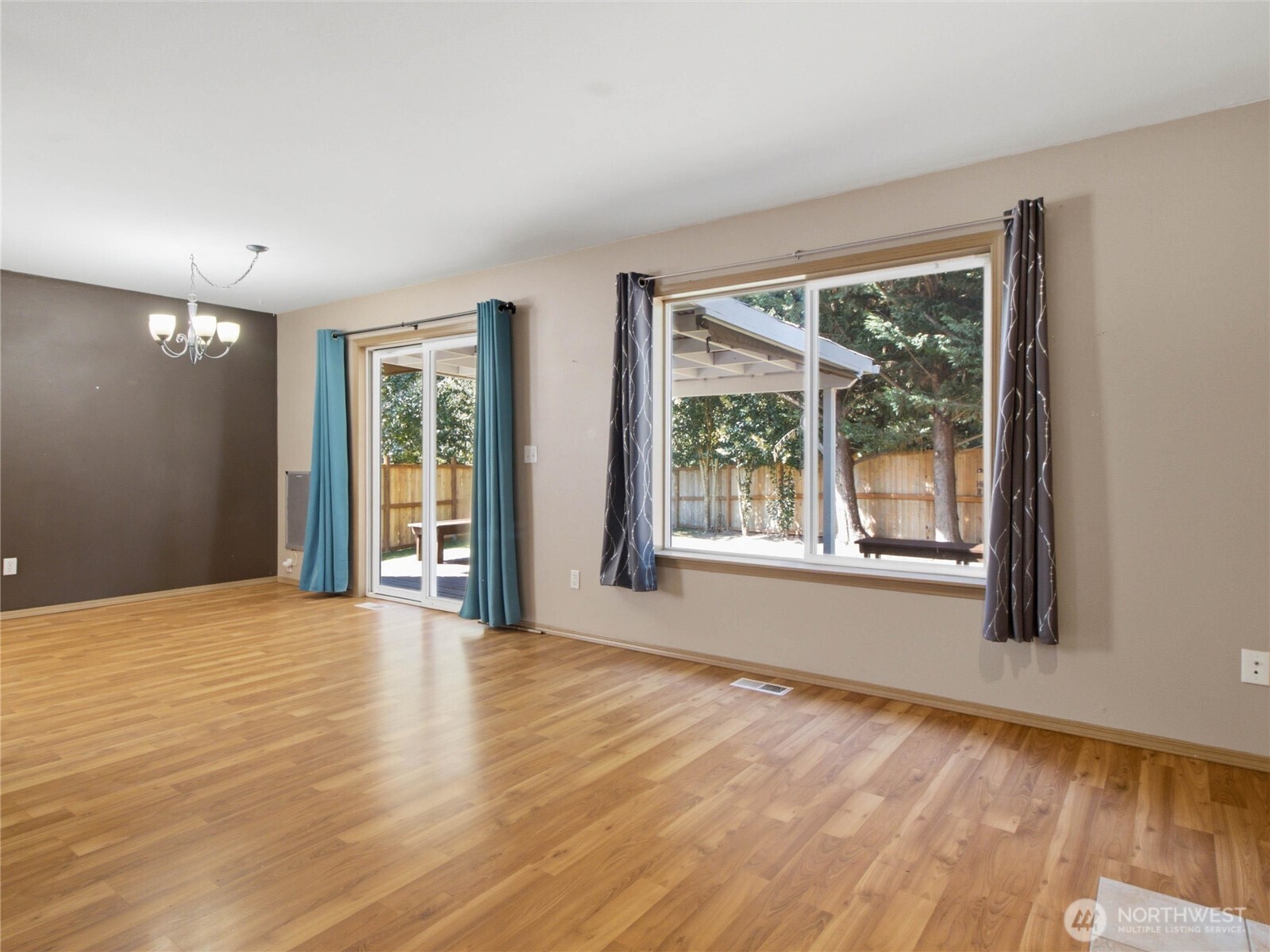 6619 133rd Street Property Photo 5