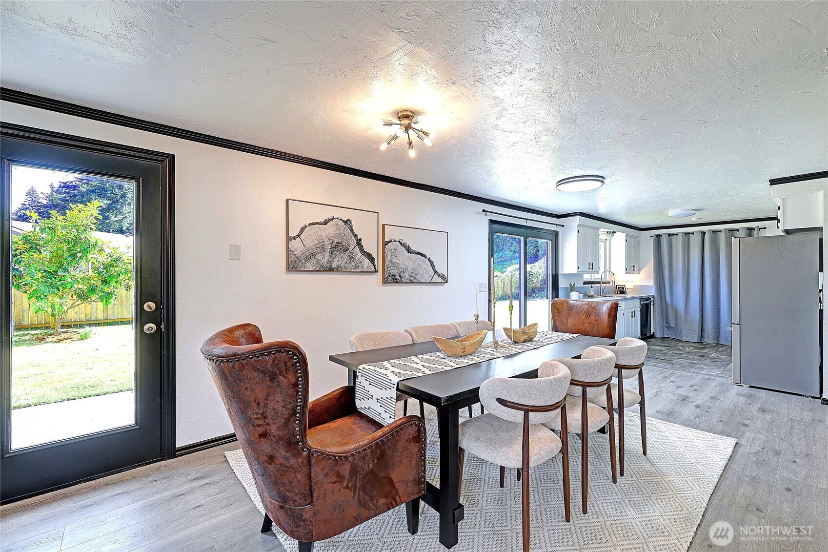 525 N Alcazar Avenue Property Photo 8