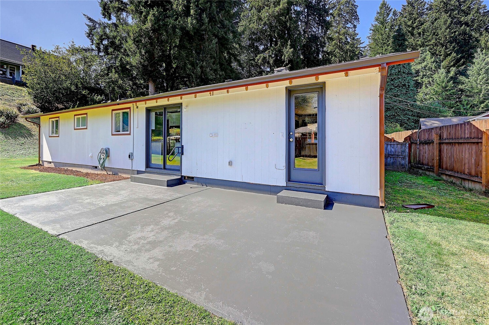 525 N Alcazar Avenue Property Photo 24