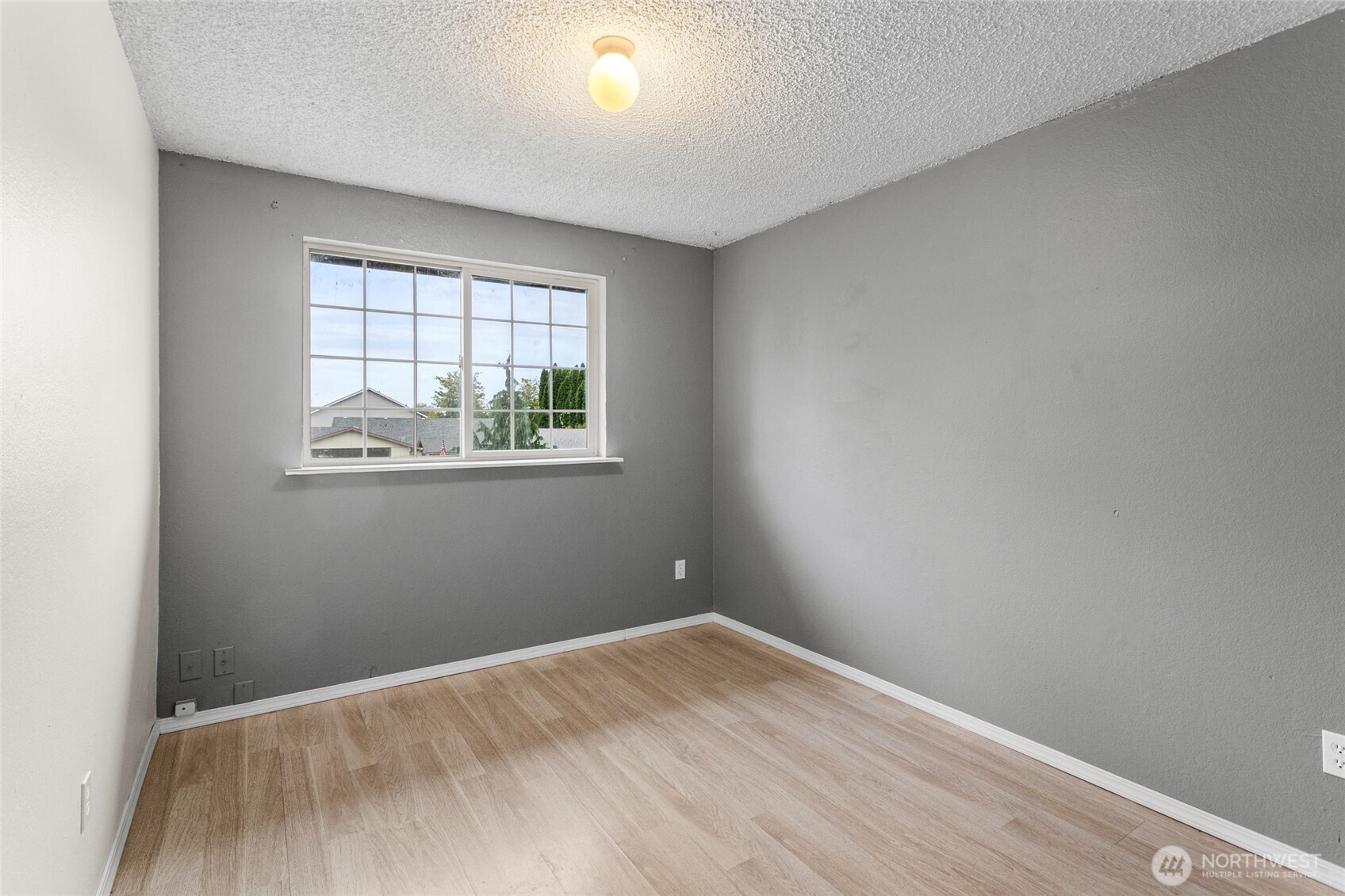 1711 S 66th Avenue Property Photo 17