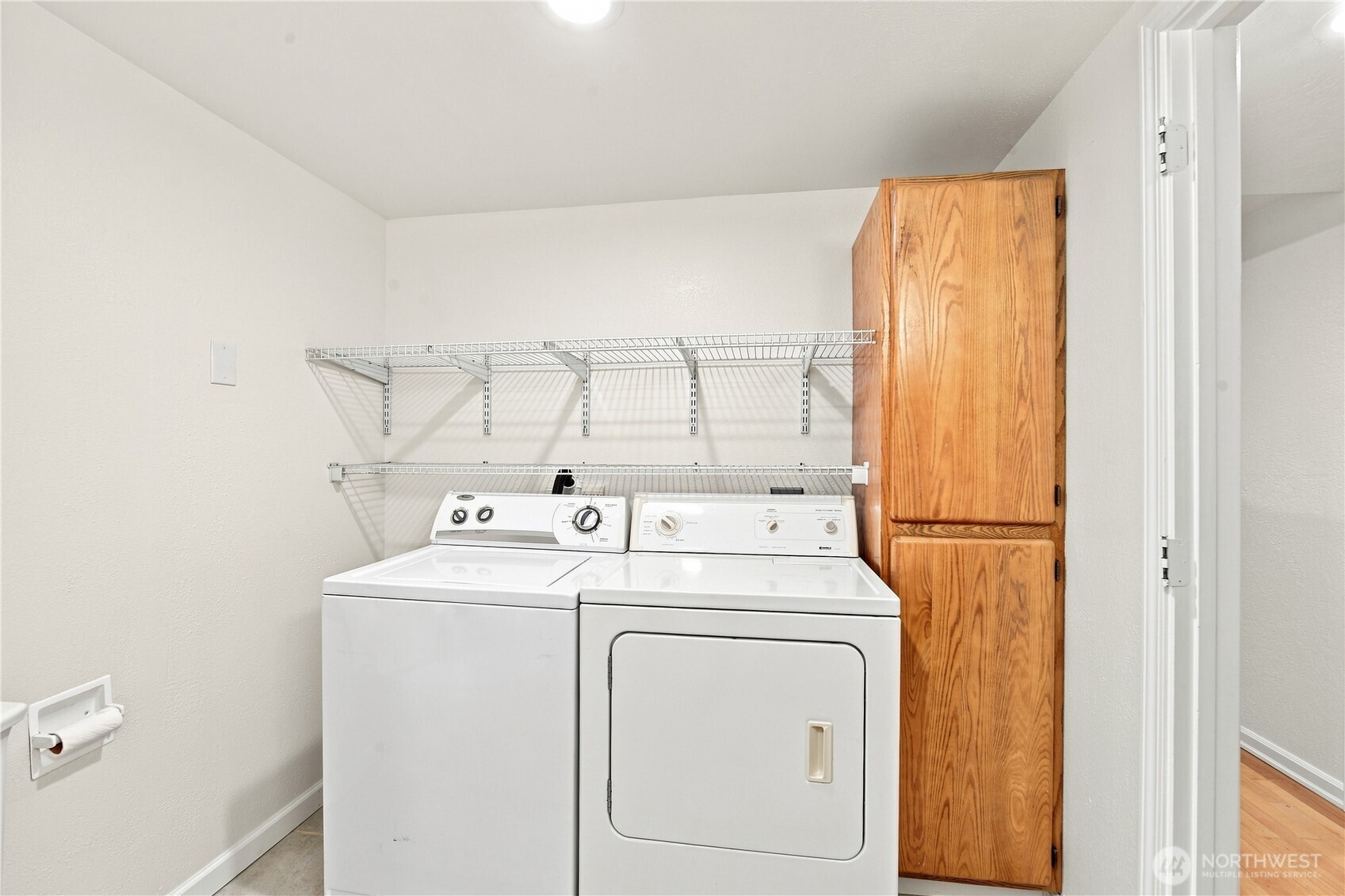 1218 209th Avenue B Property Photo 6