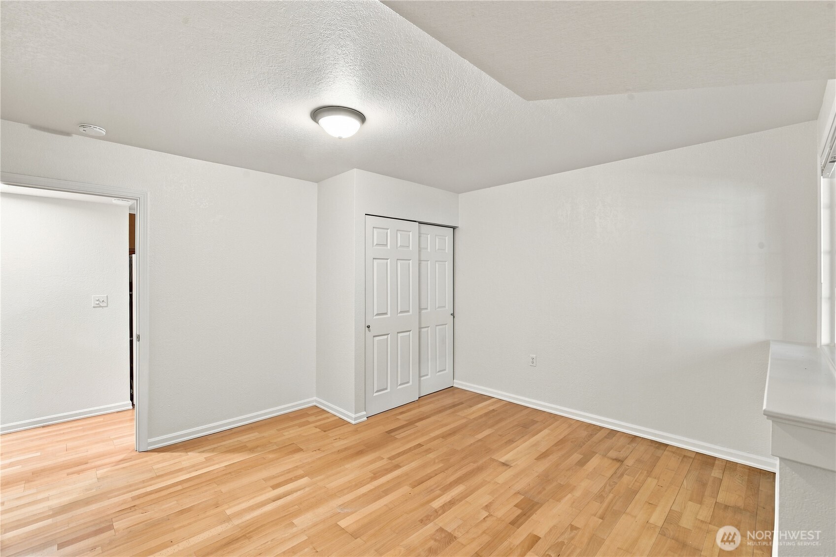 1218 209th Avenue B Property Photo 8