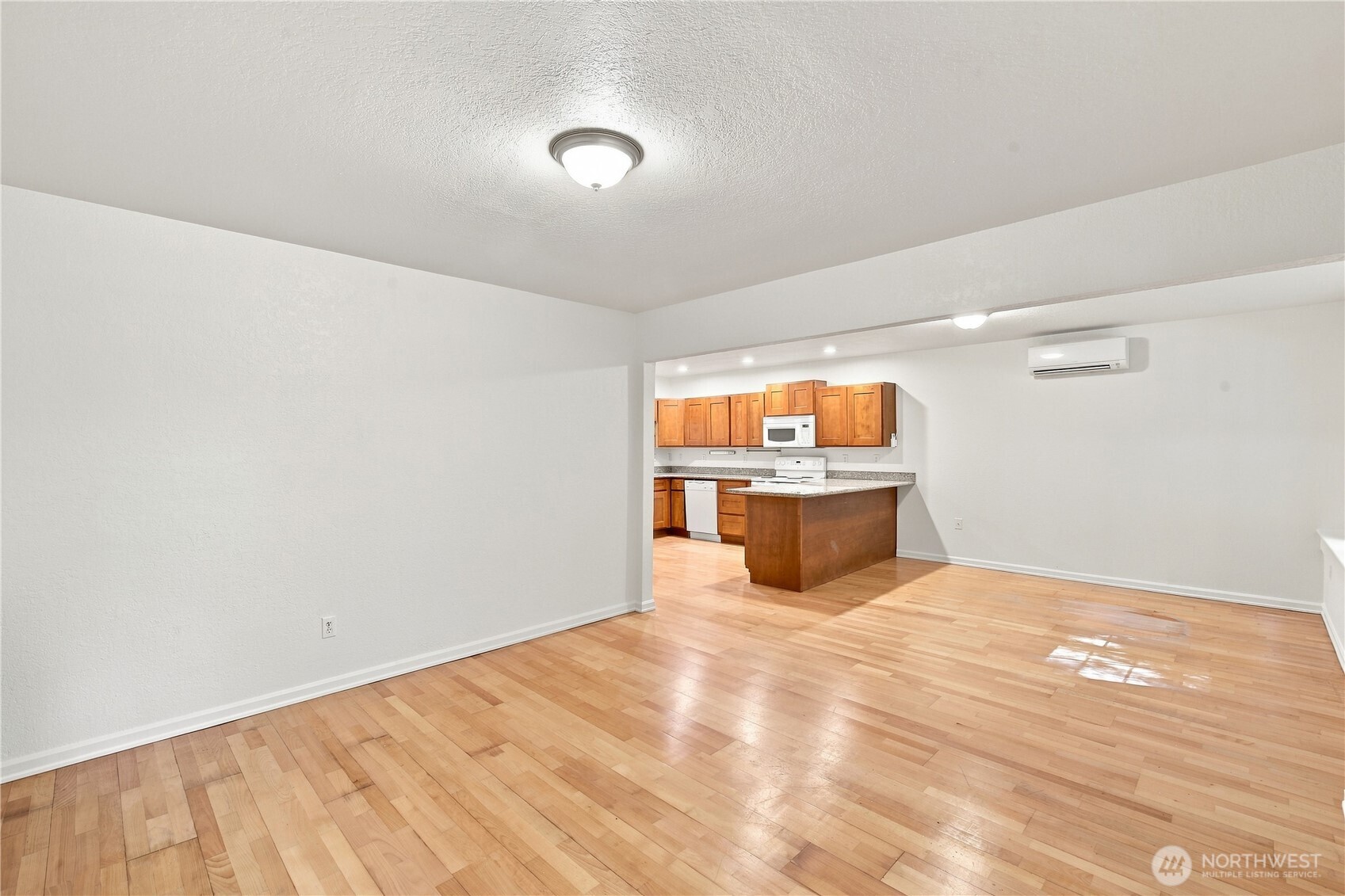 1218 209th Avenue B Property Photo 14