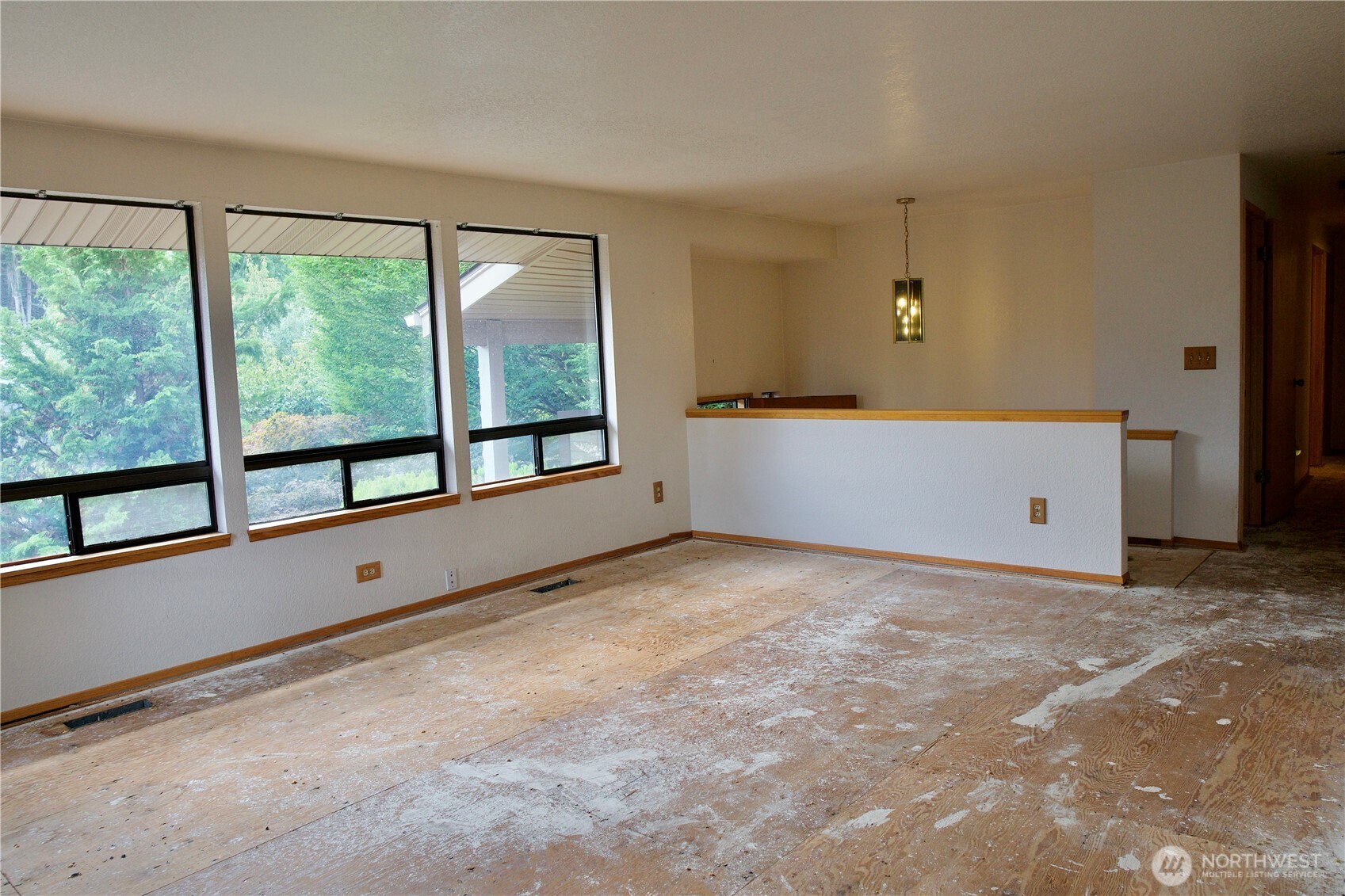 425 Se 169th Street Property Photo 2