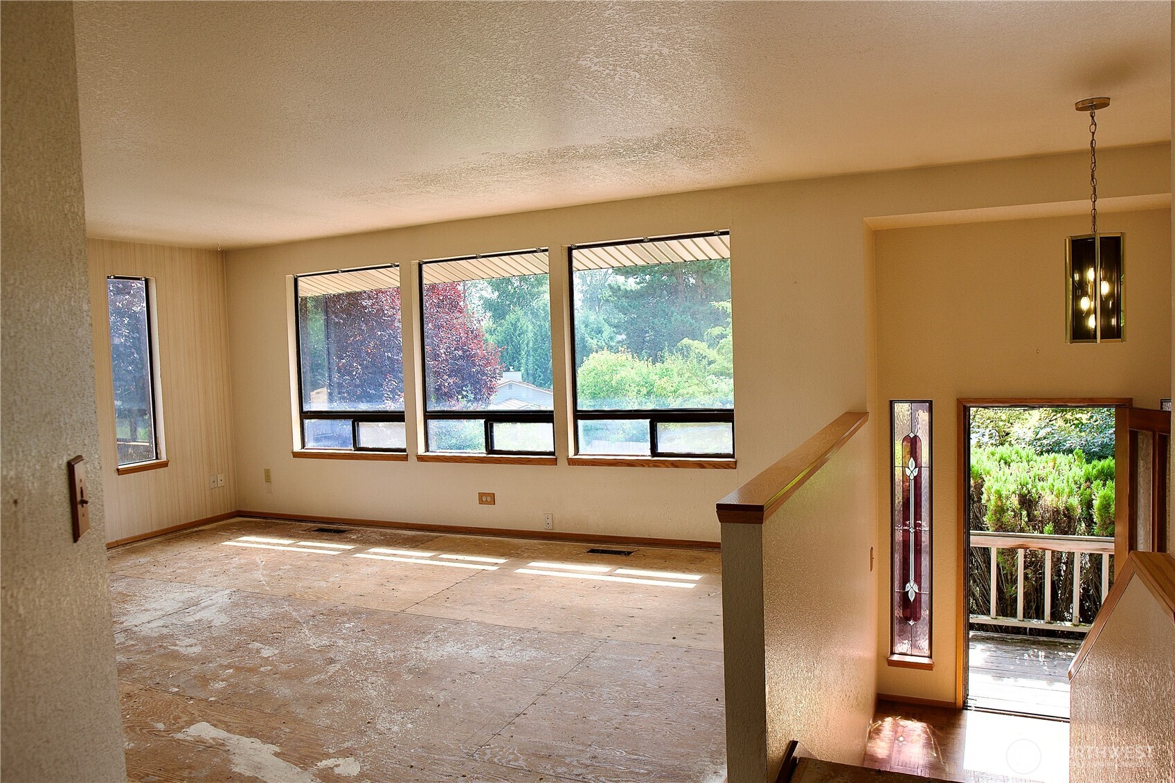 425 Se 169th Street Property Photo 5