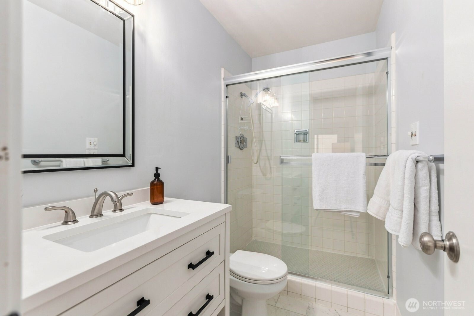 2501 Canterbury Ln 216 Property Photo 25