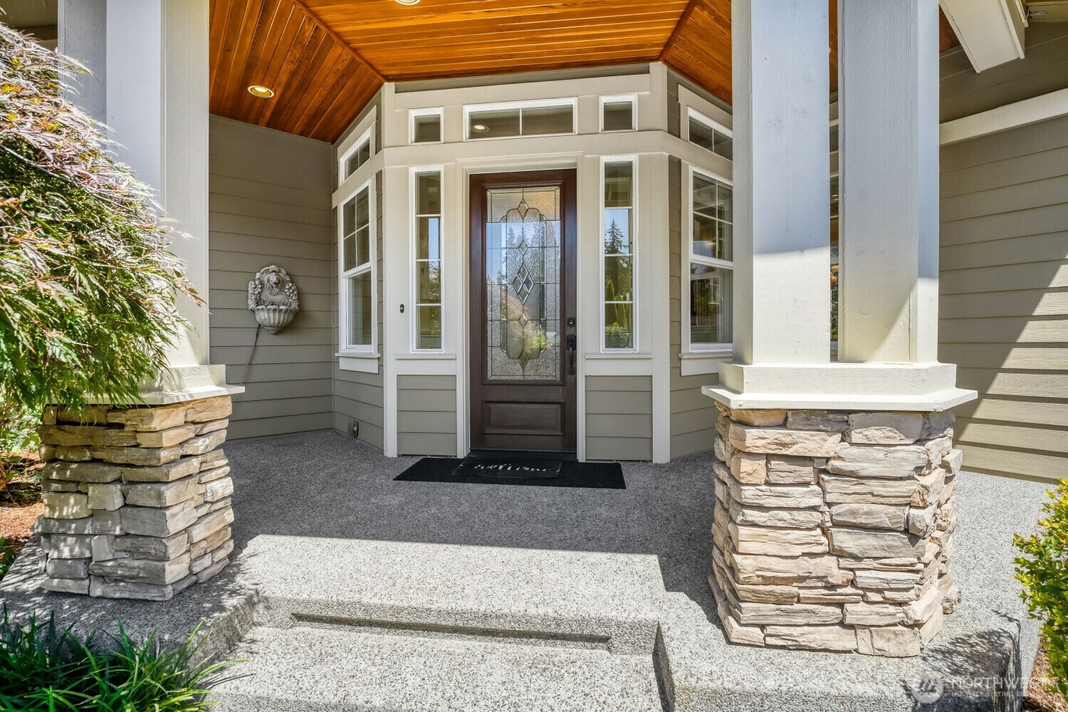 13042 Ne 8th Street Property Photo 3