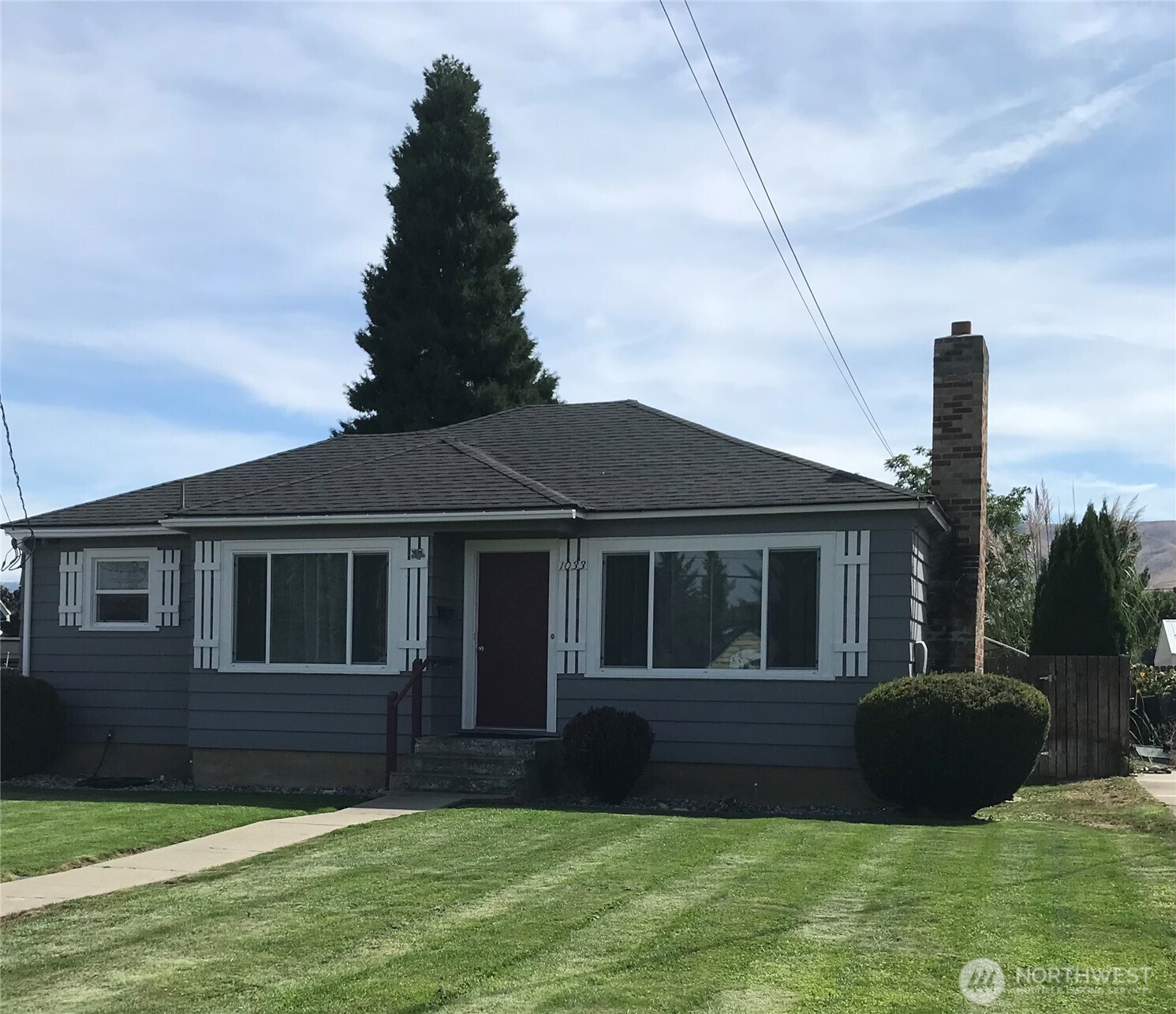 1033 Tyler Street Property Photo 1