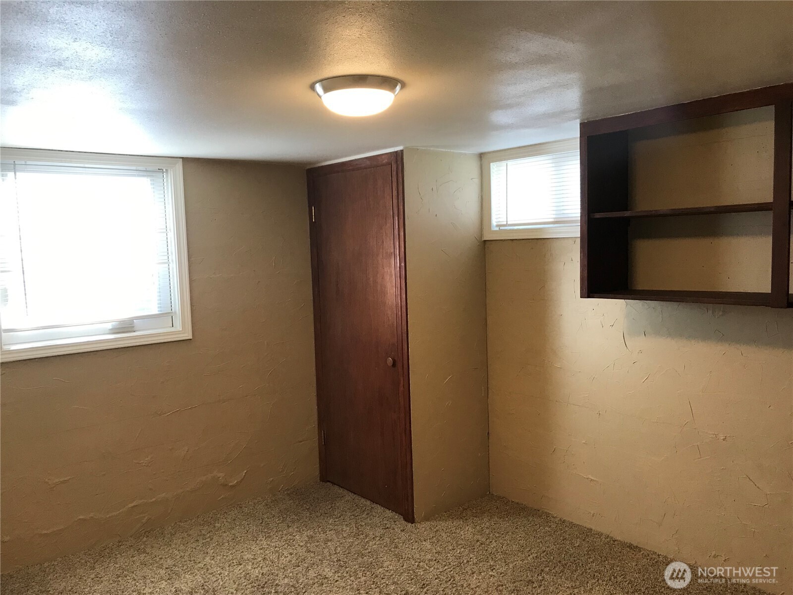 1033 Tyler Street Property Photo 11
