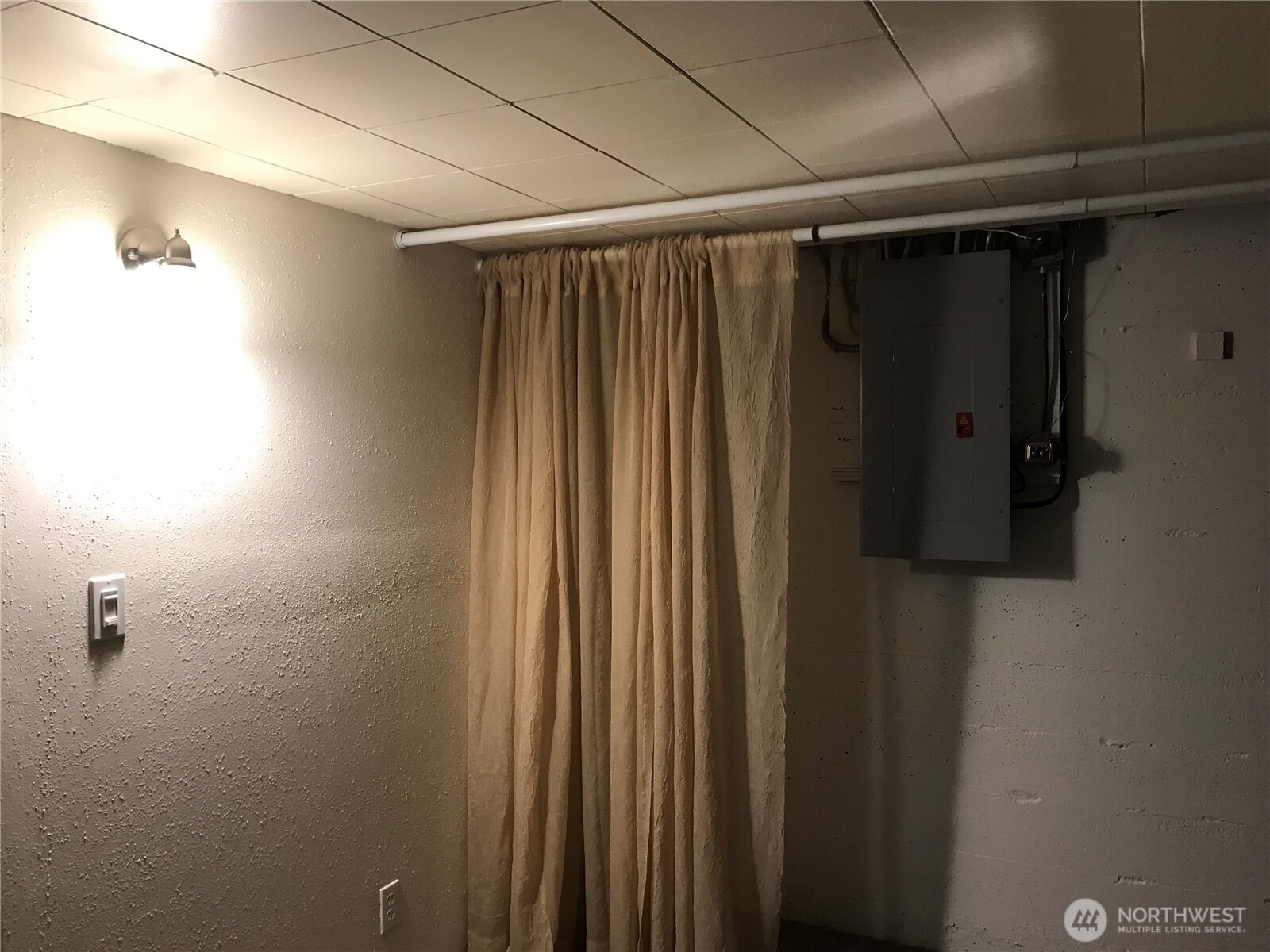 1033 Tyler Street Property Photo 21