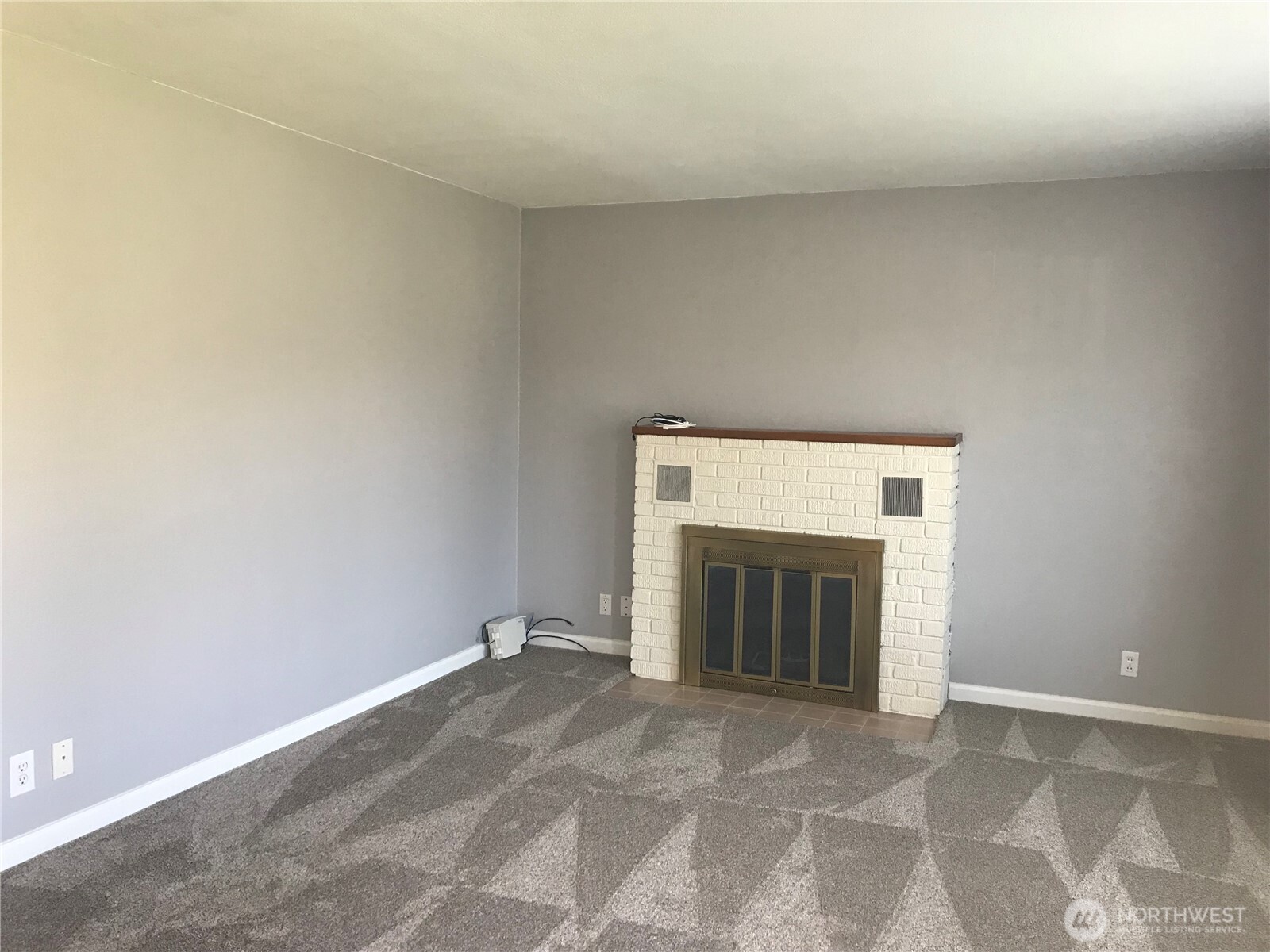 1033 Tyler Street Property Photo 22