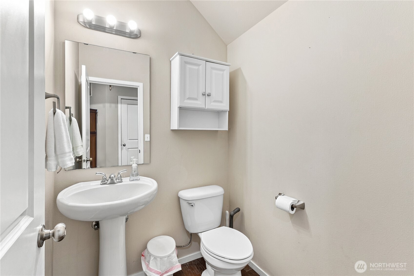 7911 49th Street Property Photo 10
