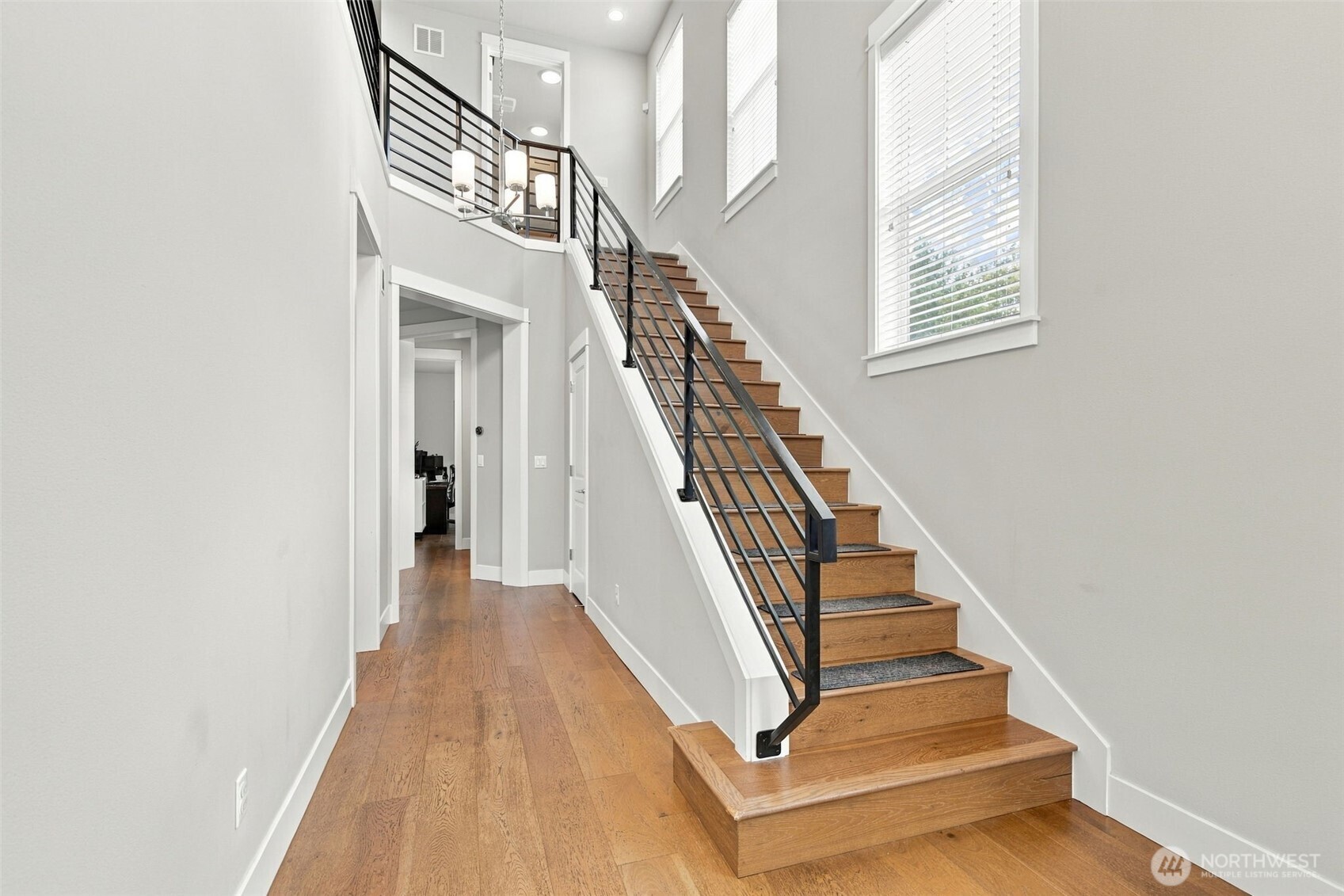 31357 43rd Place Property Photo 2