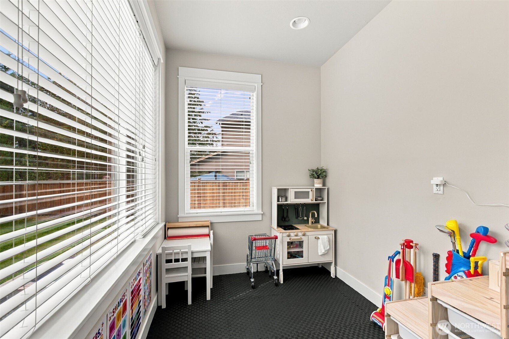 31357 43rd Place Property Photo 10