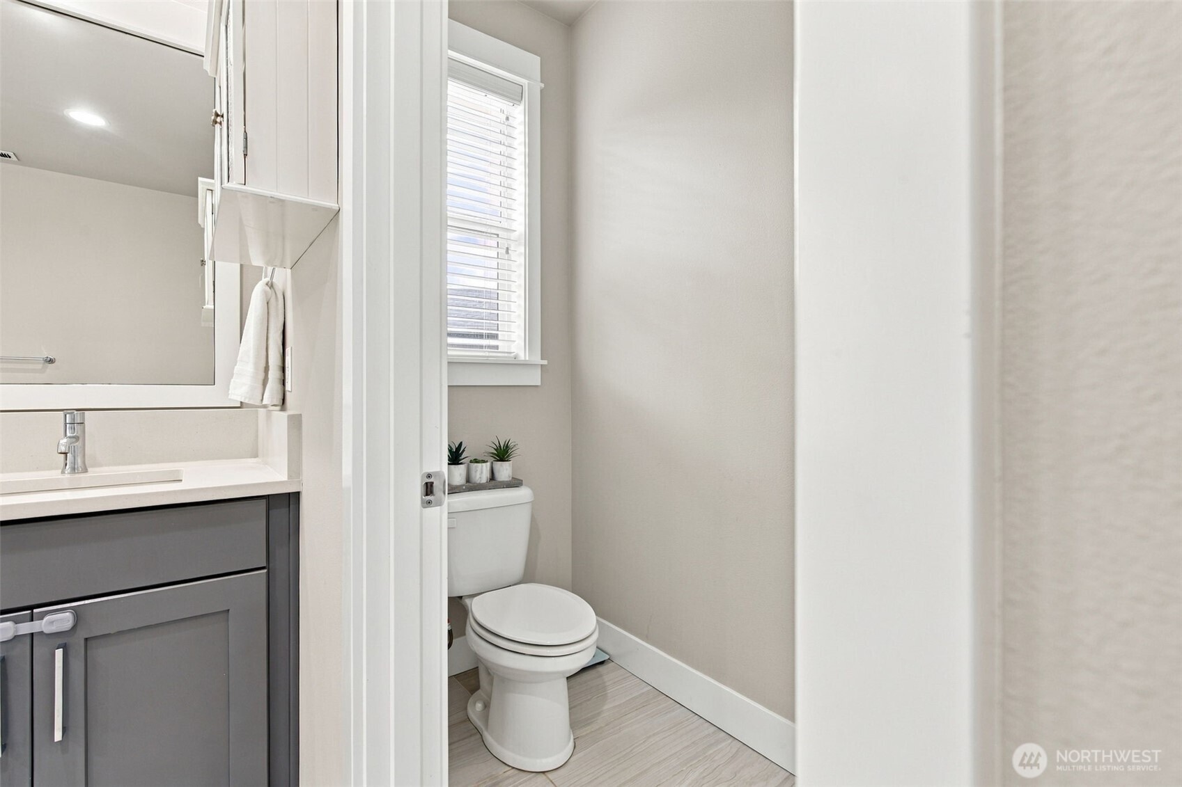 31357 43rd Place Property Photo 26