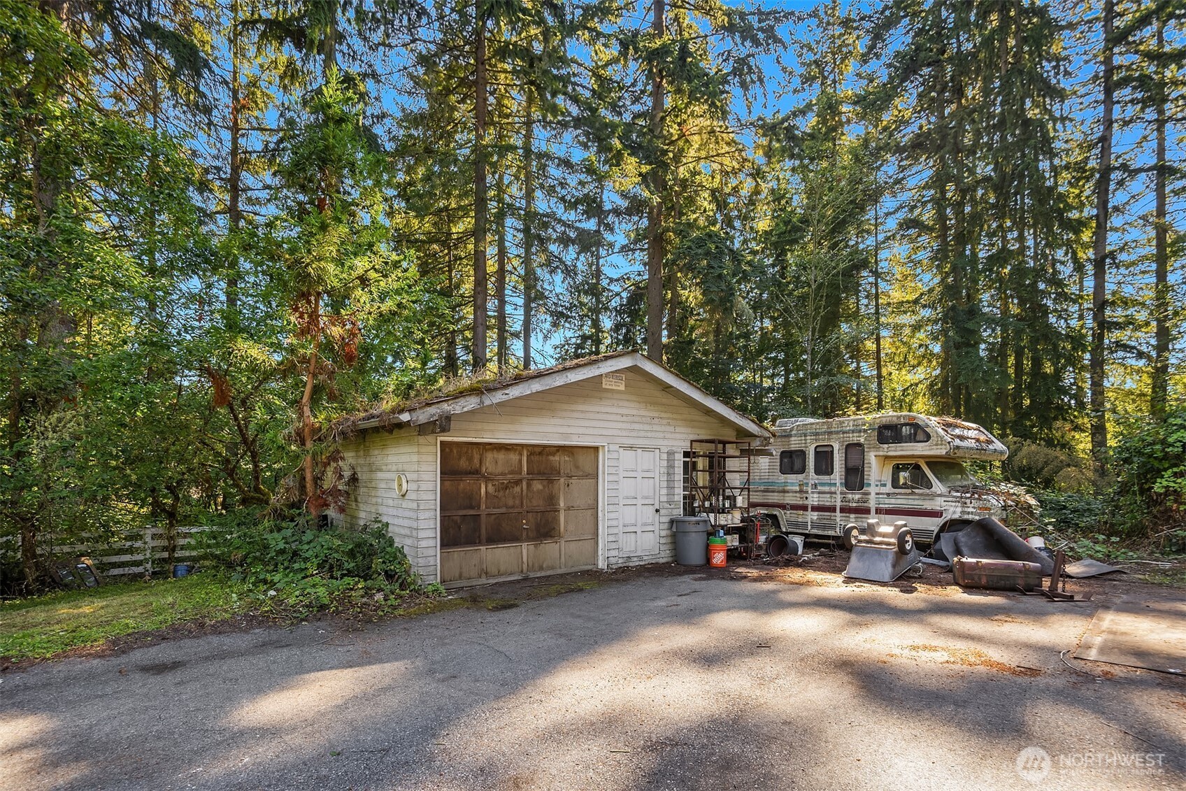 7001 242nd Avenue Property Photo 18