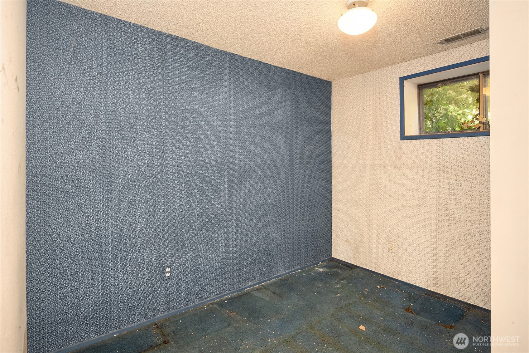 7001 242nd Avenue Property Photo 24