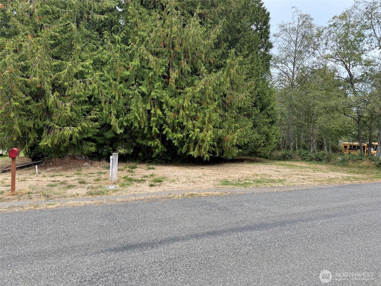 12528 Ne Philip Drive Property Photo 2