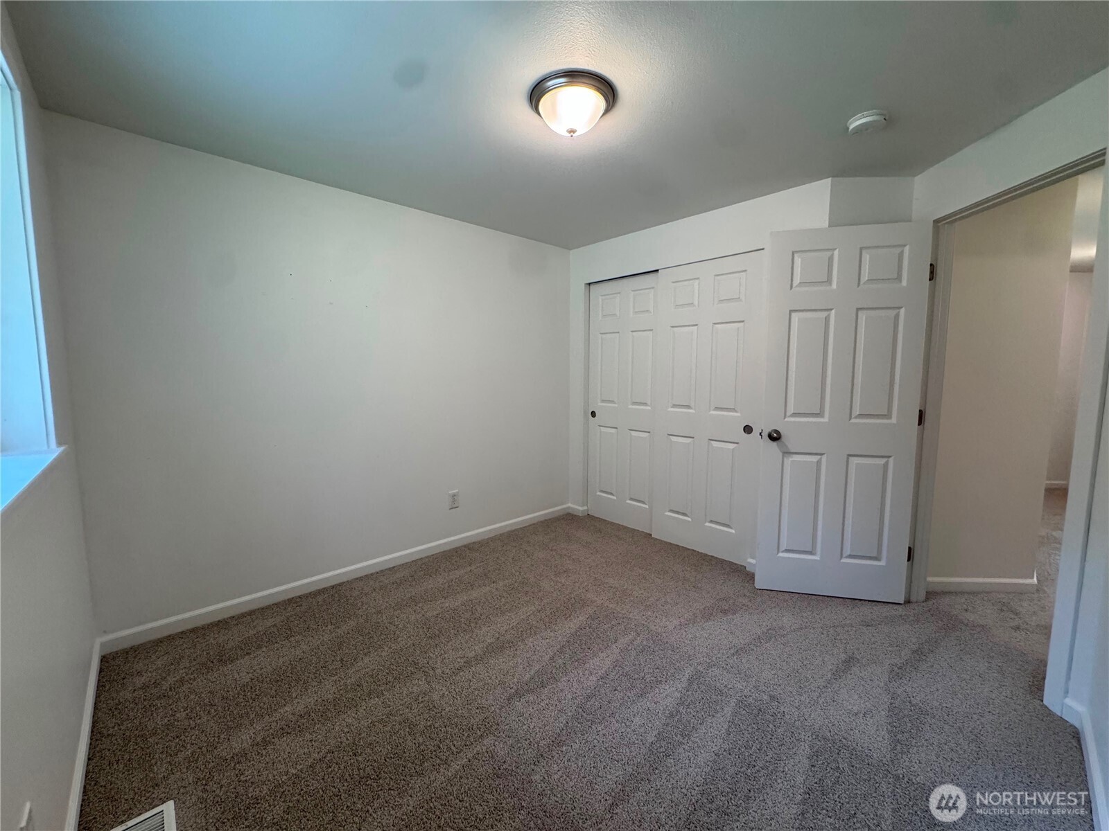 9105 176th St B Property Photo 10