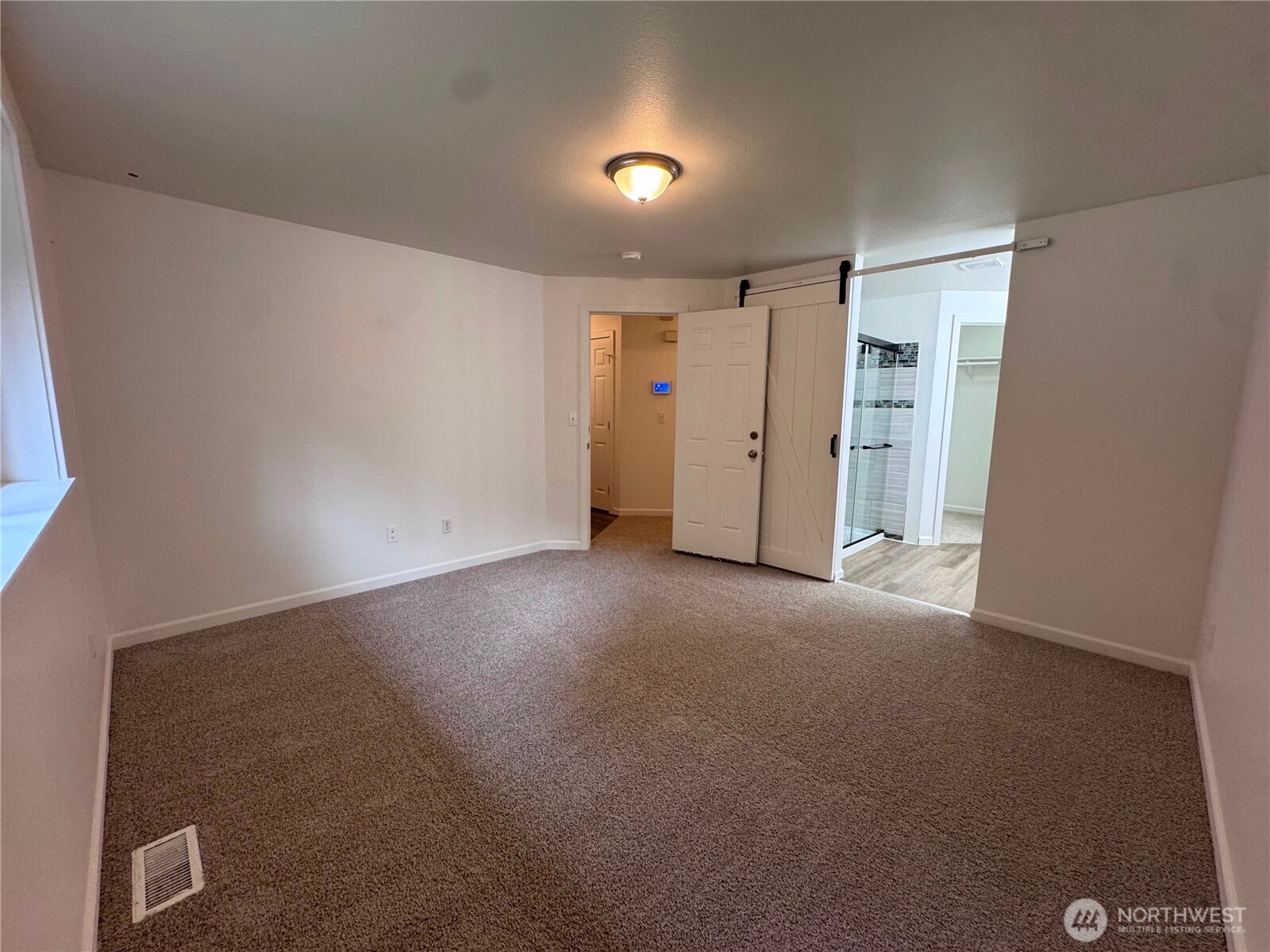 9105 176th St B Property Photo 12