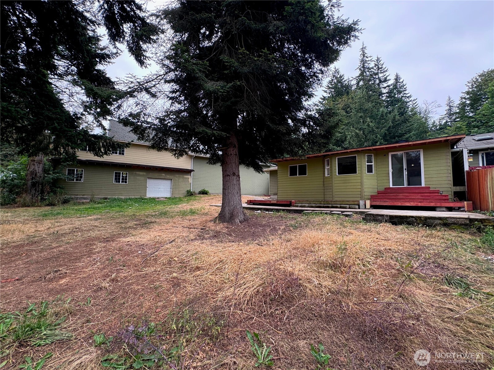 9105 176th St B Property Photo 14