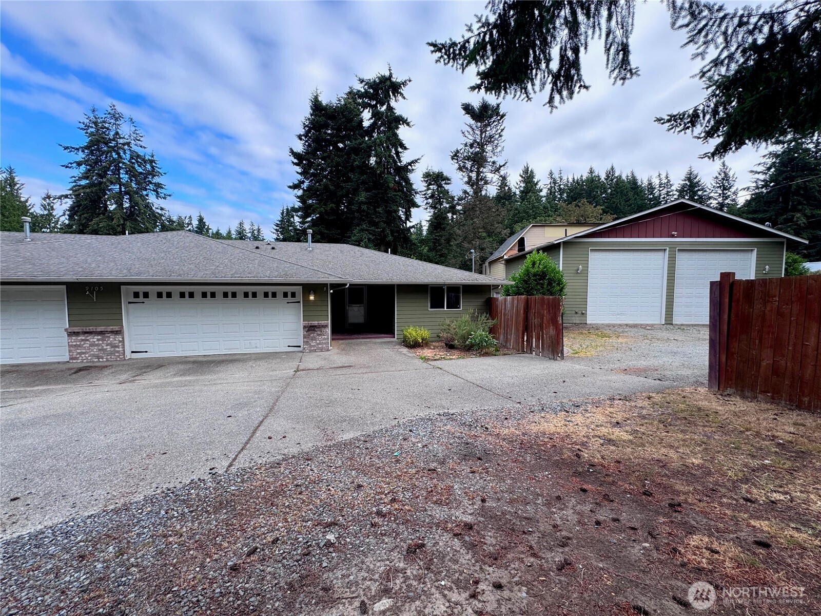 9105 176th St B Property Photo 18