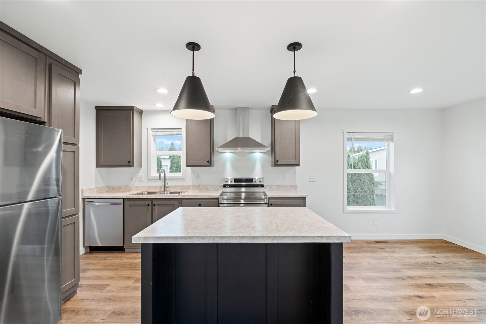 1635 West Side Highway 8 Property Photo 8