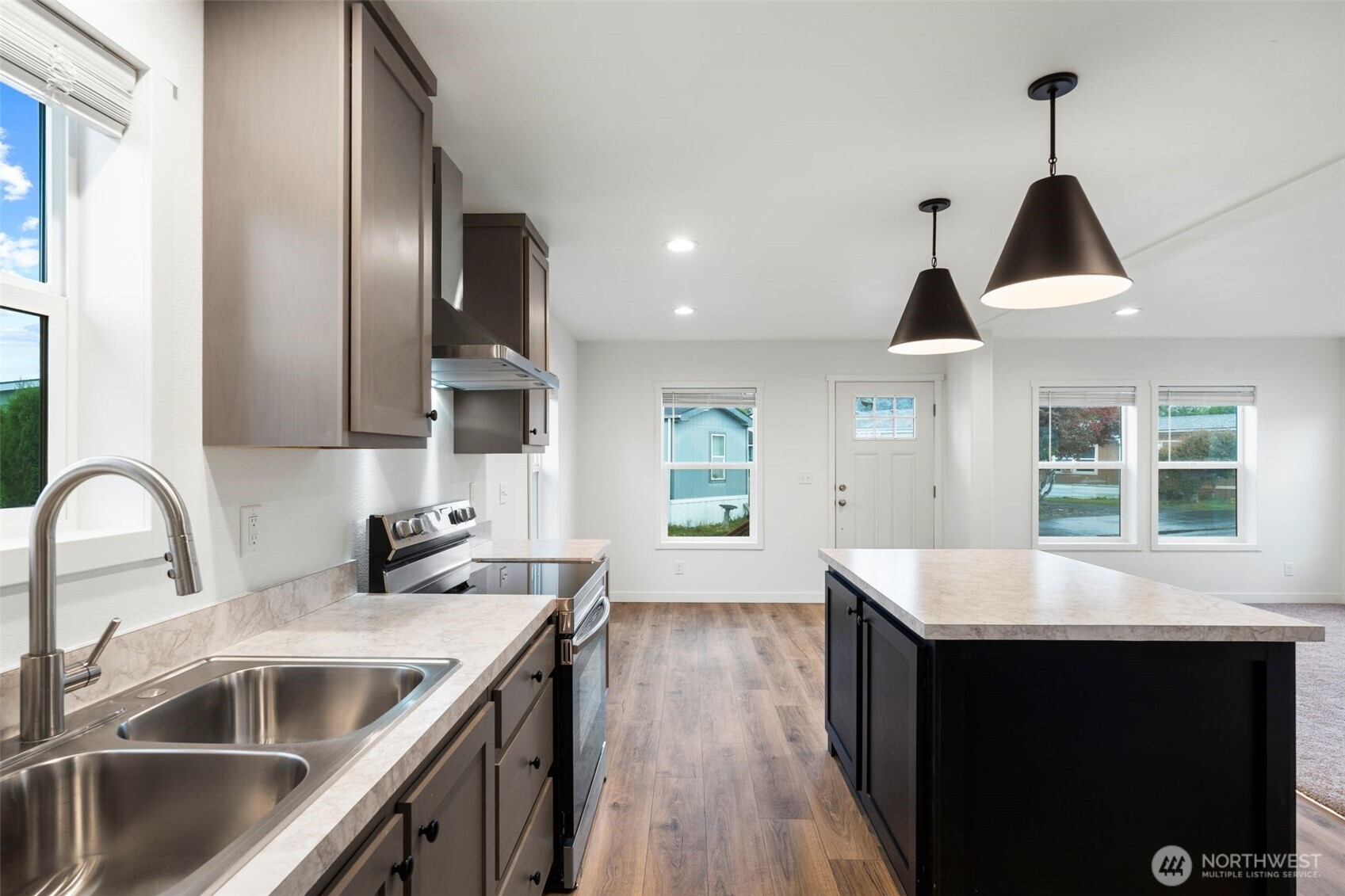 1635 West Side Highway 8 Property Photo 11