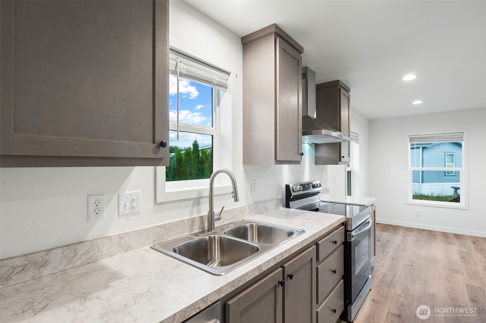 1635 West Side Highway 8 Property Photo 12