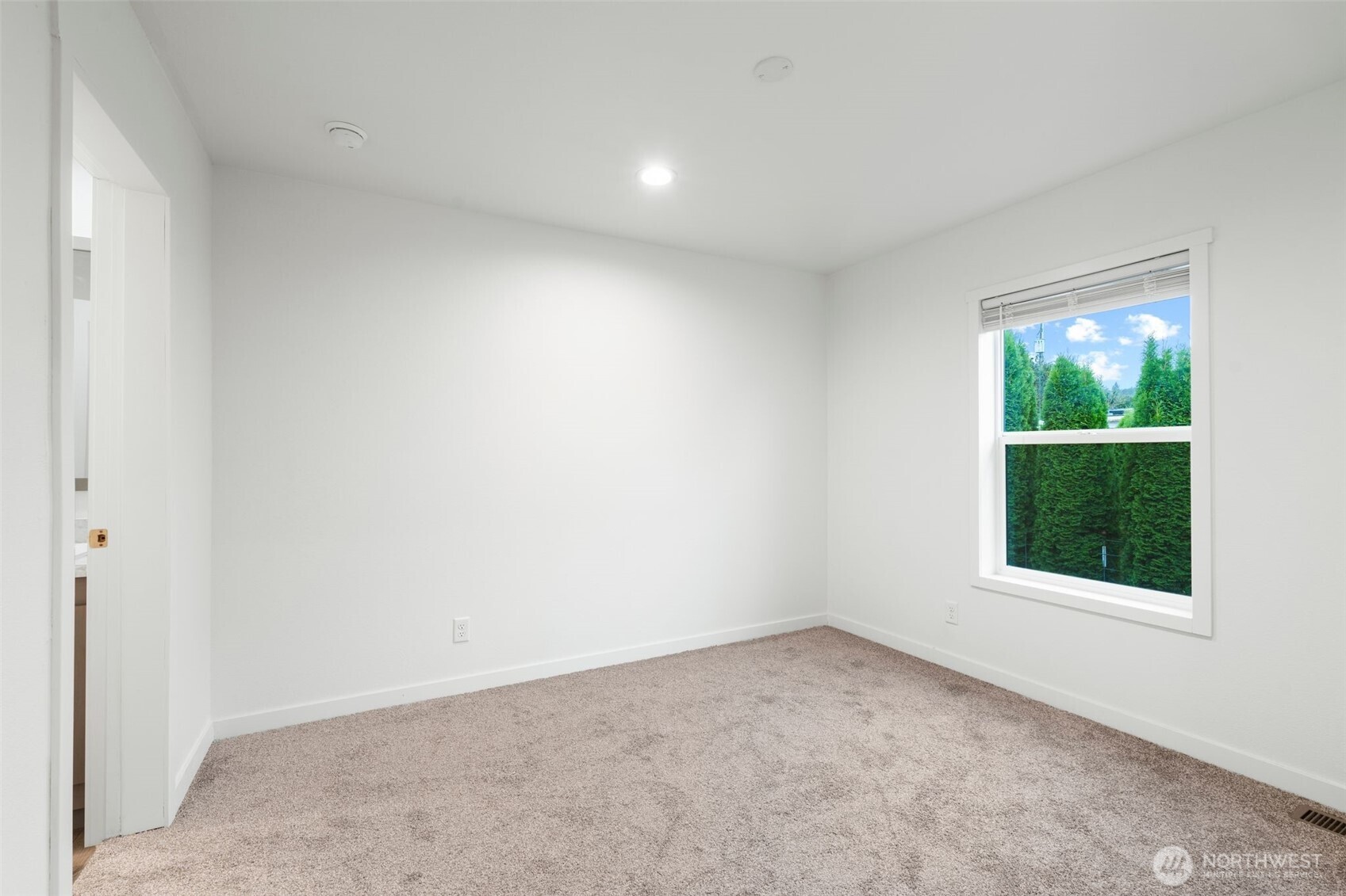 1635 West Side Highway 8 Property Photo 21